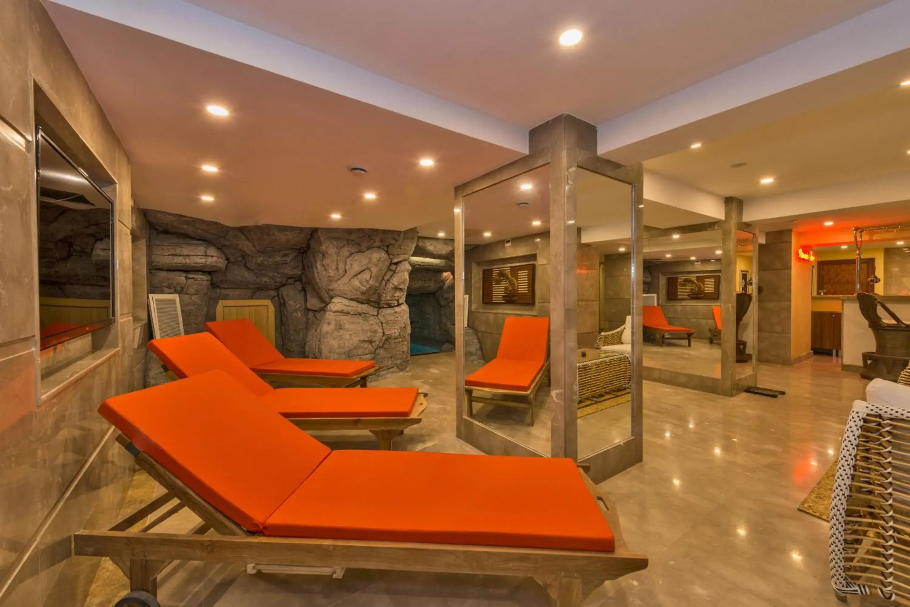 Spa and wellness centre/facilities in Glorious Hotel