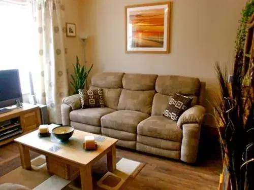 Living room, Seating Area in Eden's Rest Bed and Breakfast