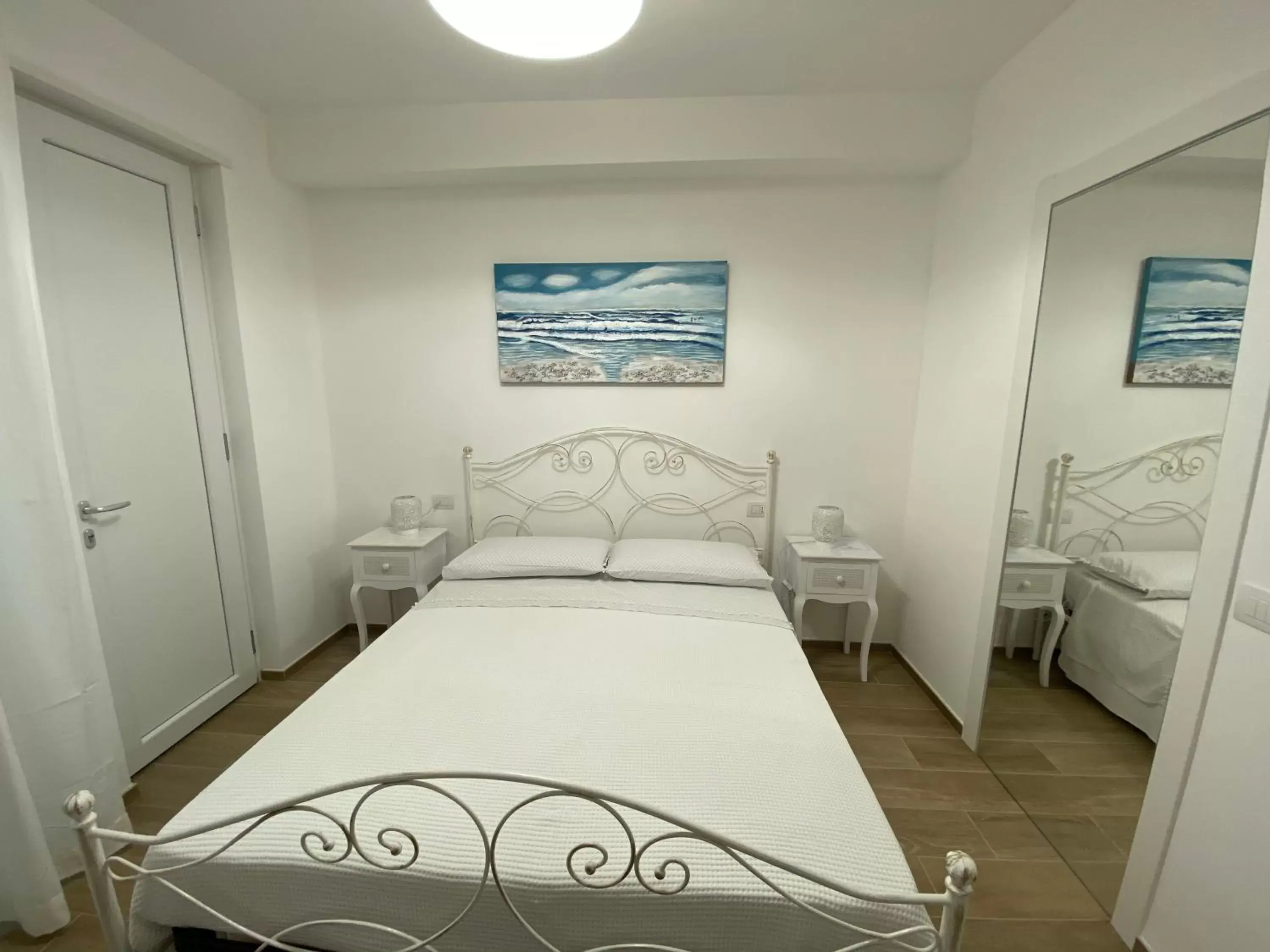 Double Room with Private Bathroom in Amare il Mare Double Room with Private Bathroom in Amare il Mare