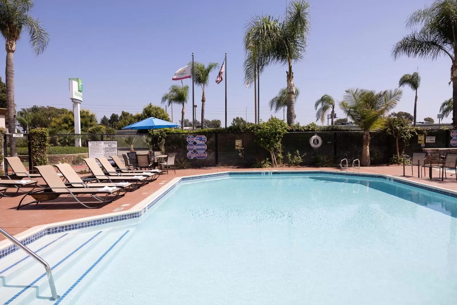 Swimming pool in Holiday Inn Santa Ana-Orange County Airport by IHG