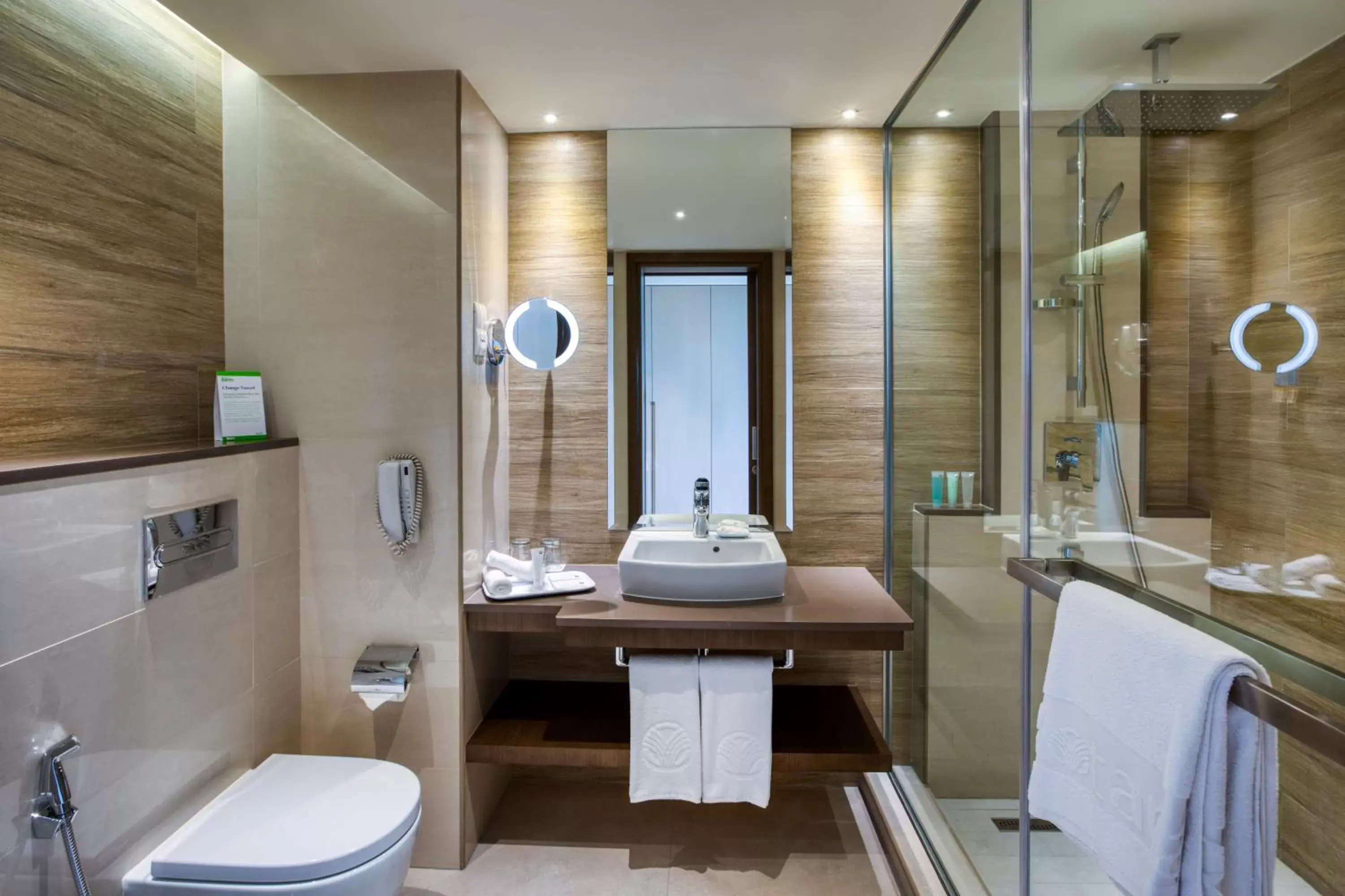 Bathroom in Fujairah Rotana Resort & Spa - Al Aqah Beach