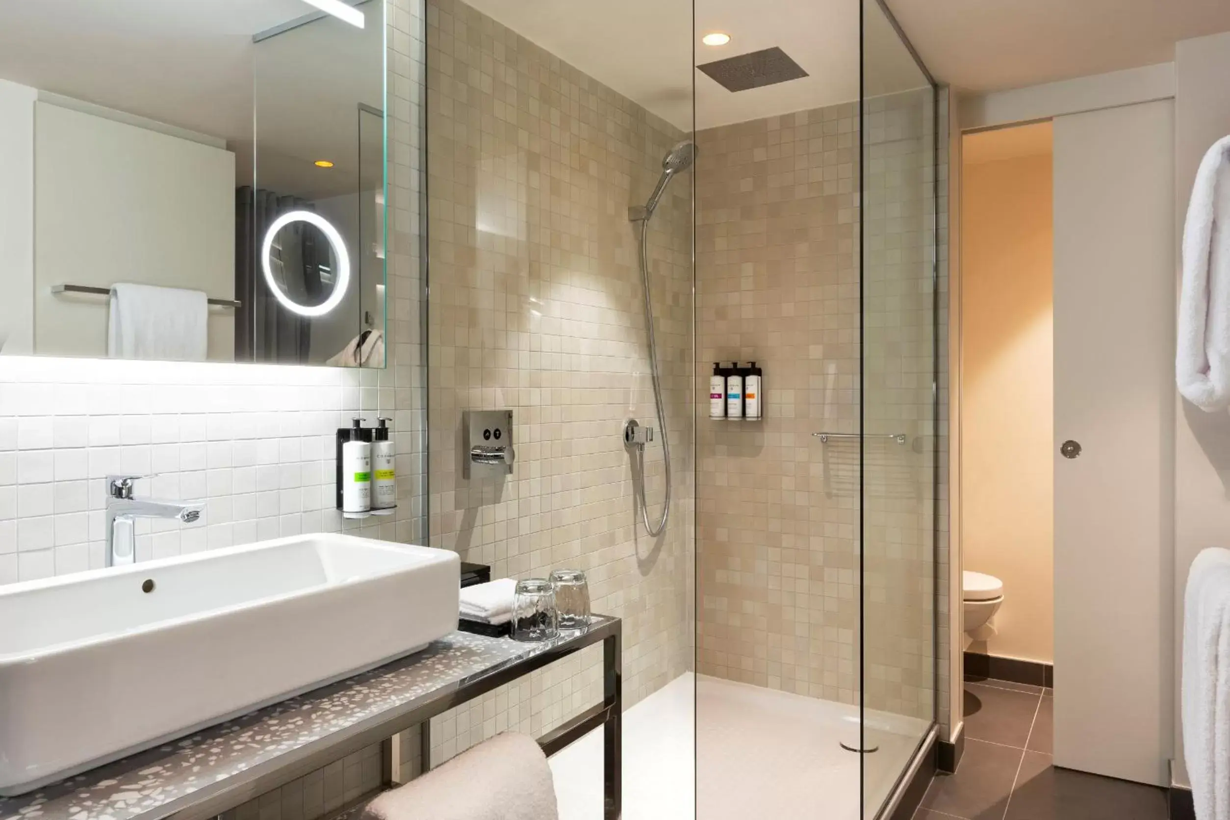 Shower, Bathroom in Pullman Paris Montparnasse