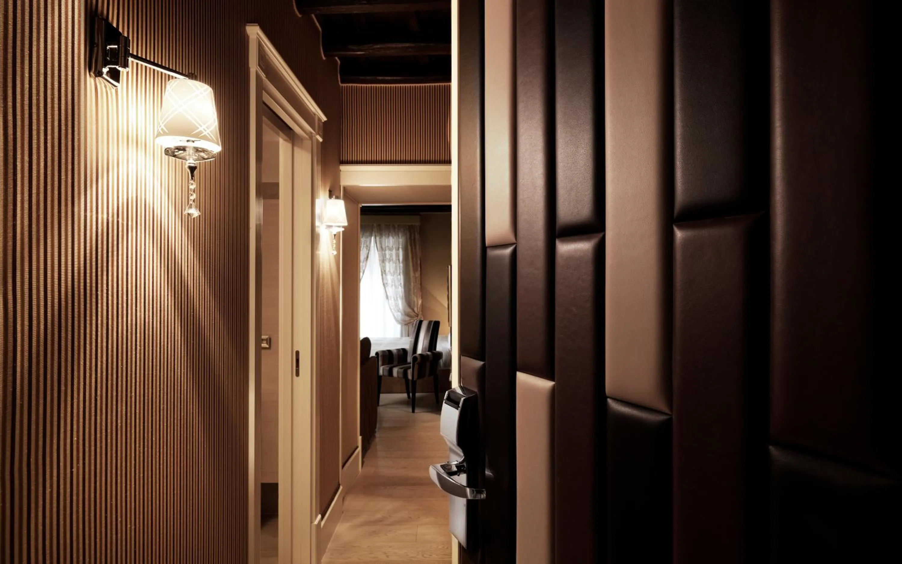 Decorative detail, TV/Entertainment Center in Spagna Royal Suite