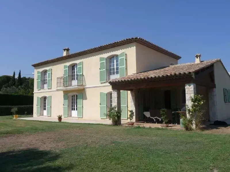 Property Building in Chambre d'hôtes "La Bastide des Eucalyptus"