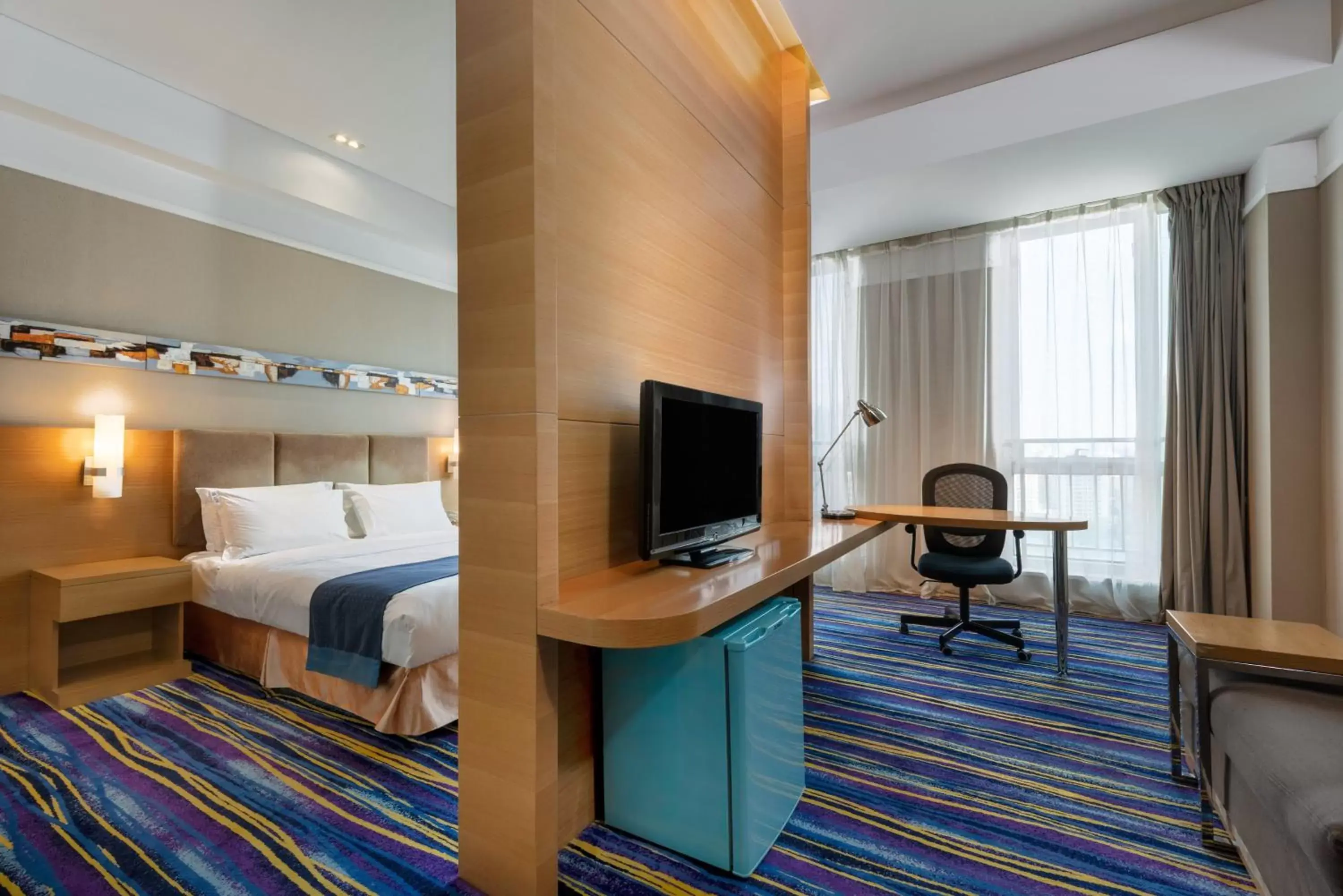 Photo of the whole room, Bed in Holiday Inn Express Tianjin Heping by IHG Photo of the whole room, Bed in Holiday Inn Express Tianjin Heping by IHG