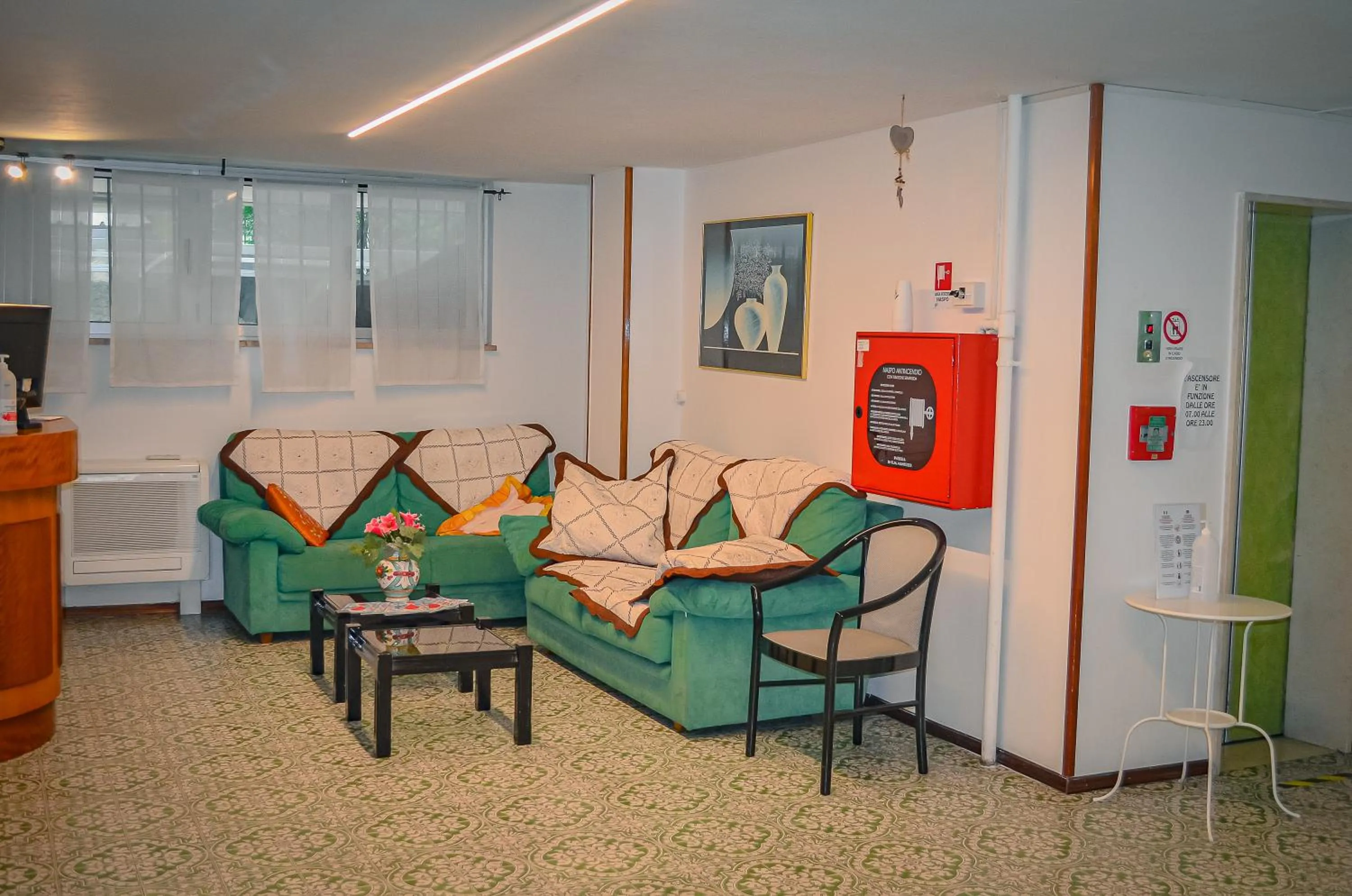 Communal lounge/ TV room in Hotel Stradiot