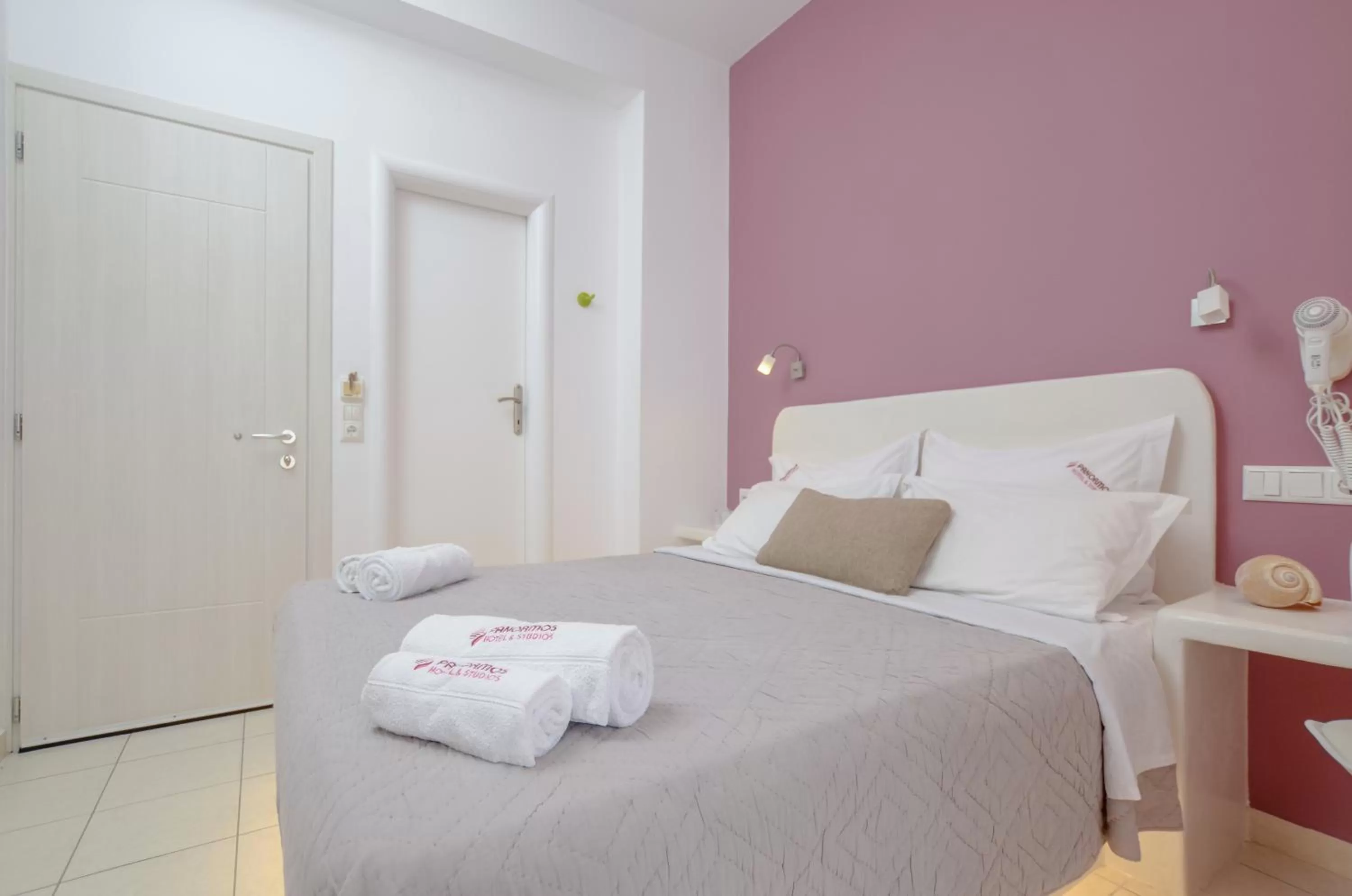 Bed in Panormos Hotel and Studios