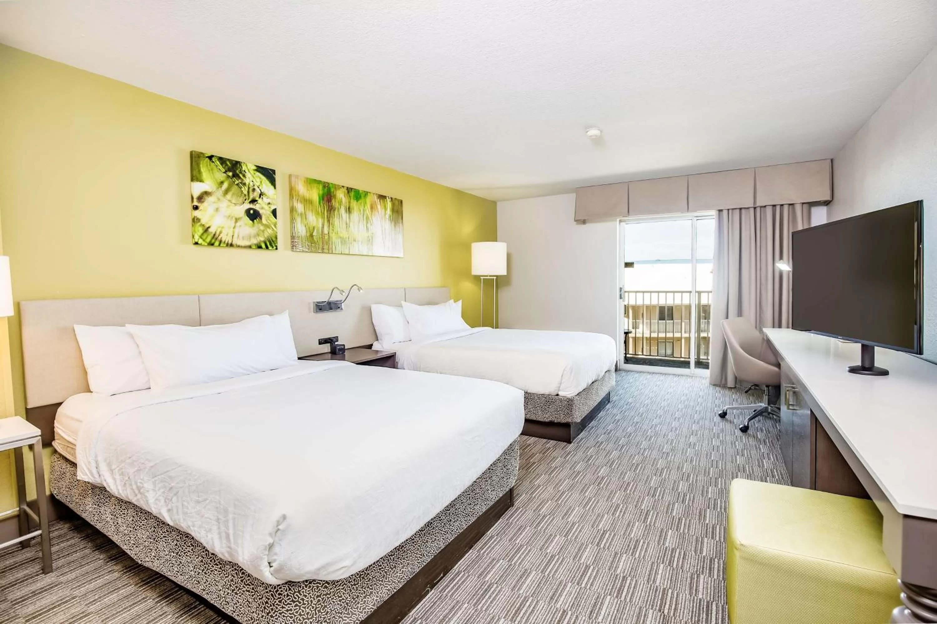 Bedroom, Bed in Hilton Garden Inn Orange Beach