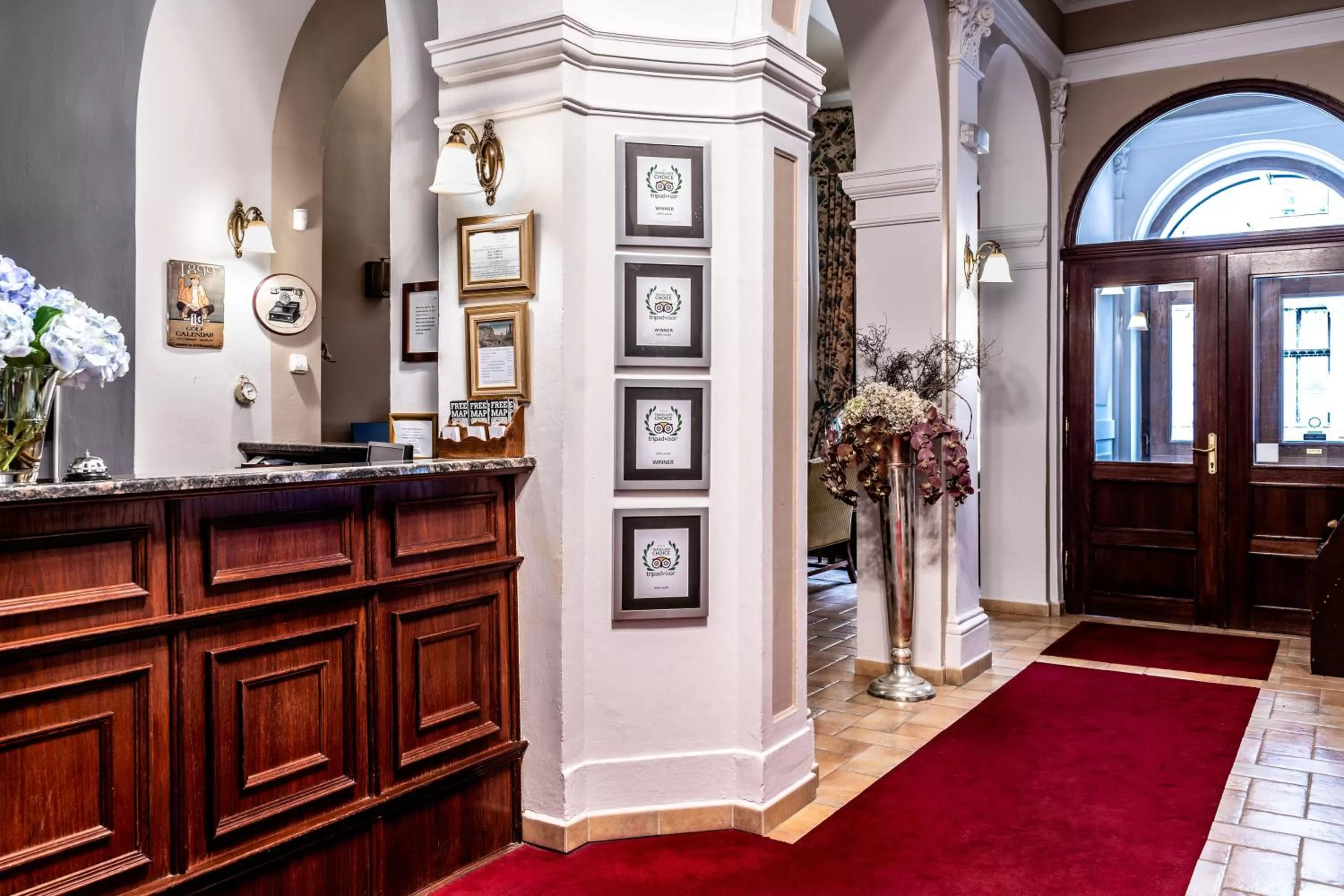 Lobby or reception in Hotel Julian