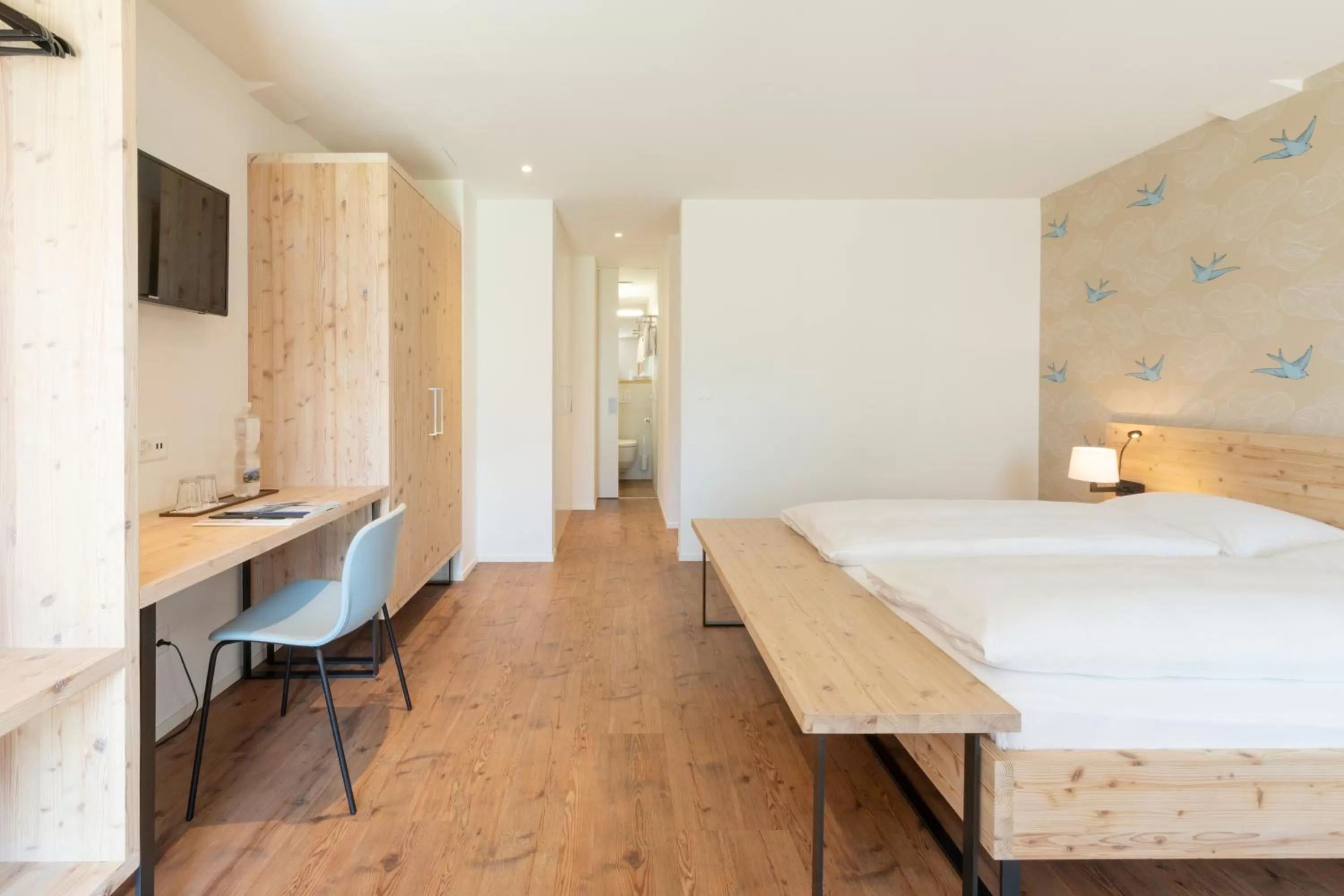 Photo of the whole room, Bed in Randolins Familienresort