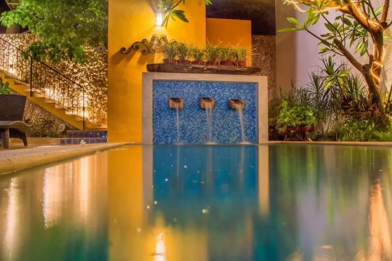 Swimming Pool in Hotel Boutique Casa Flor de Mayo