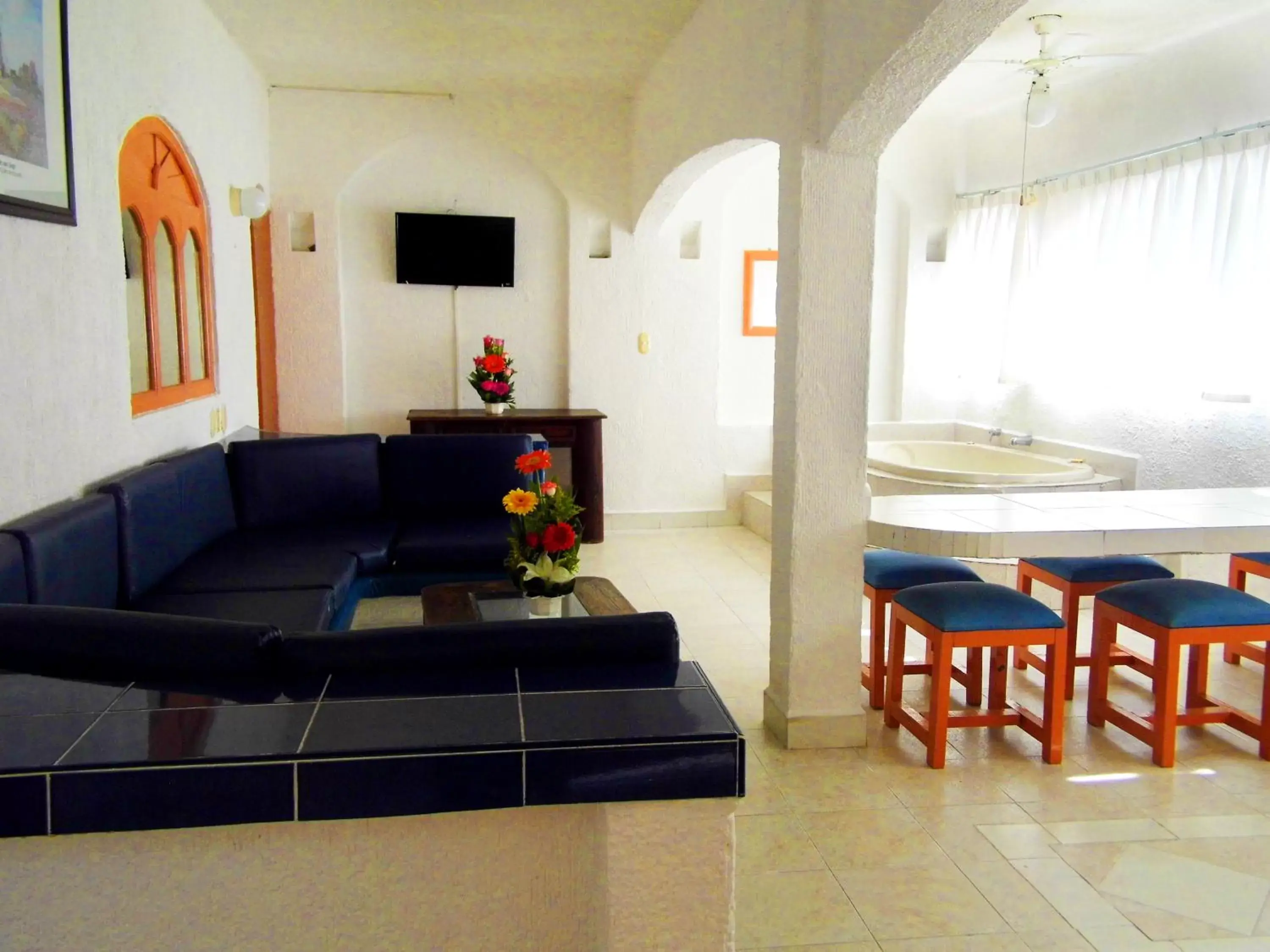 Hot Tub, Seating Area in D'Cesar Hotel Acapulco