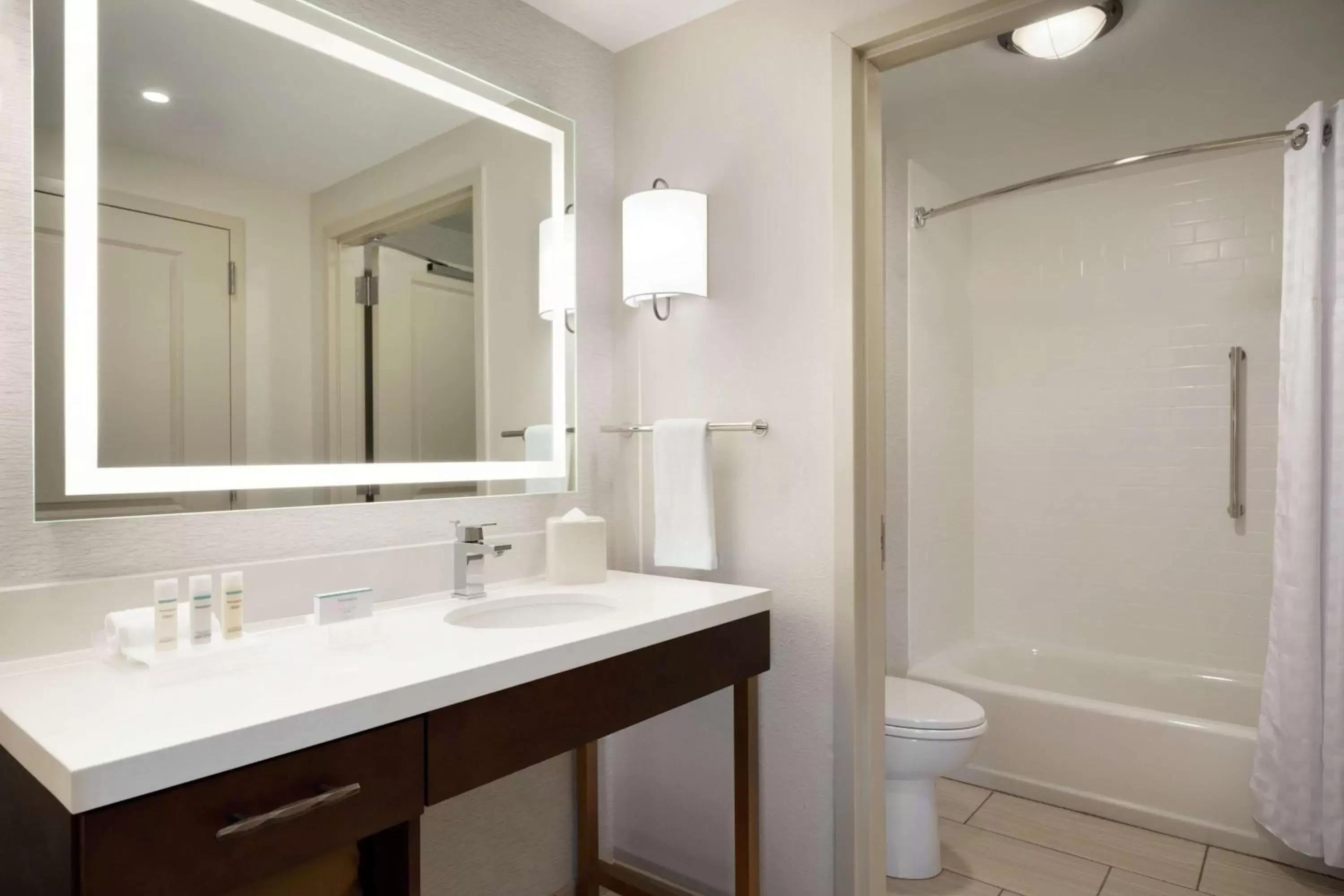Bathroom in Homewood Suites by Hilton Albany Crossgates Mall