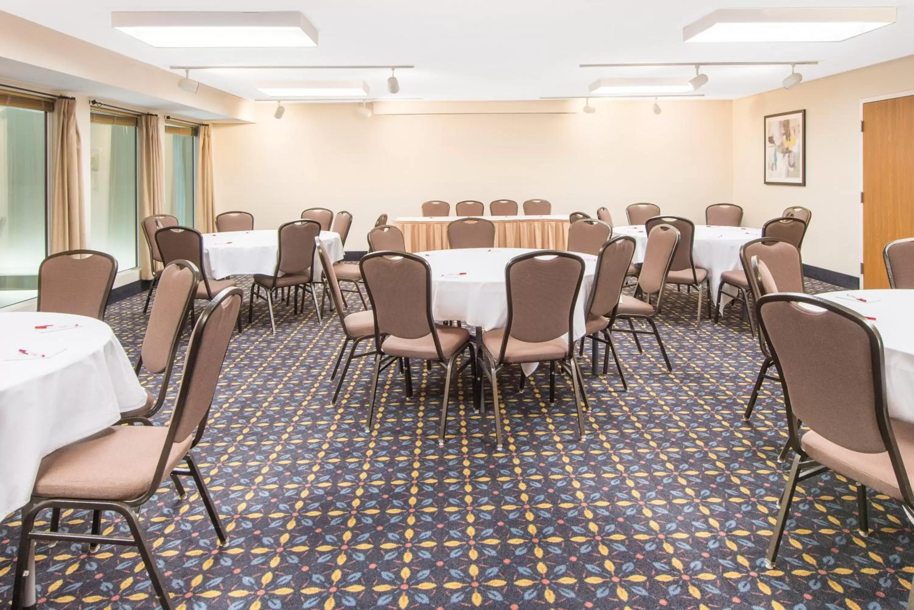 Meeting/conference room in Ramada by Wyndham Springfield North