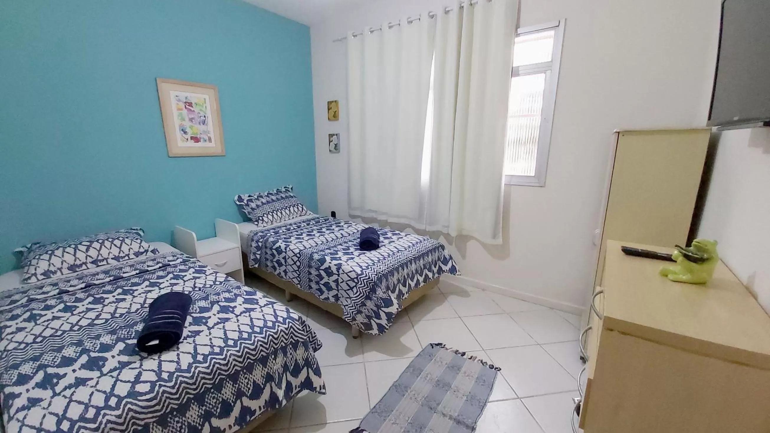 Shower, Bed in A Casa Morro do Moreno