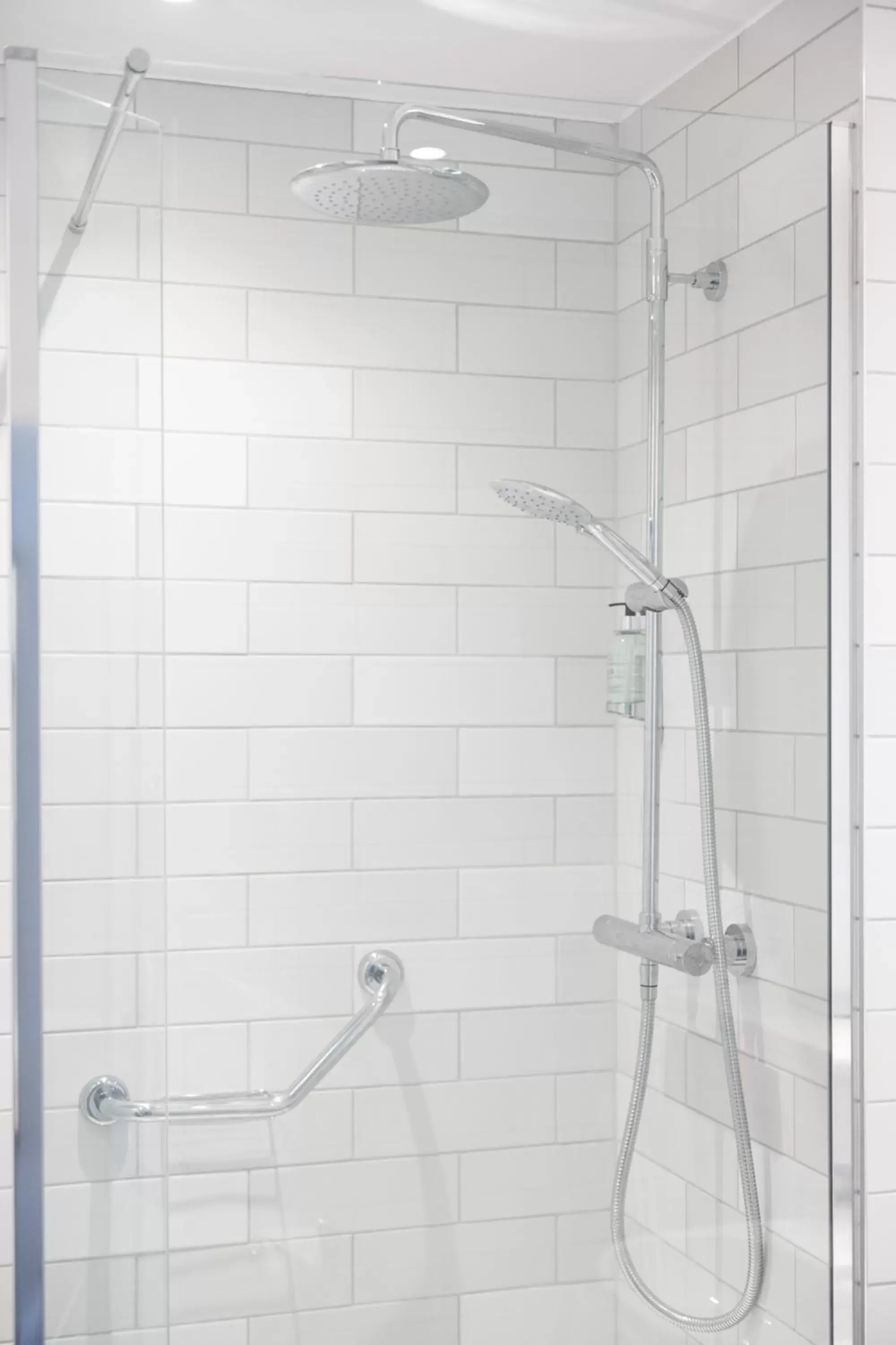 Shower, Bathroom in Toby Carvery Strathclyde, M74 J6 by Innkeeper's Collection