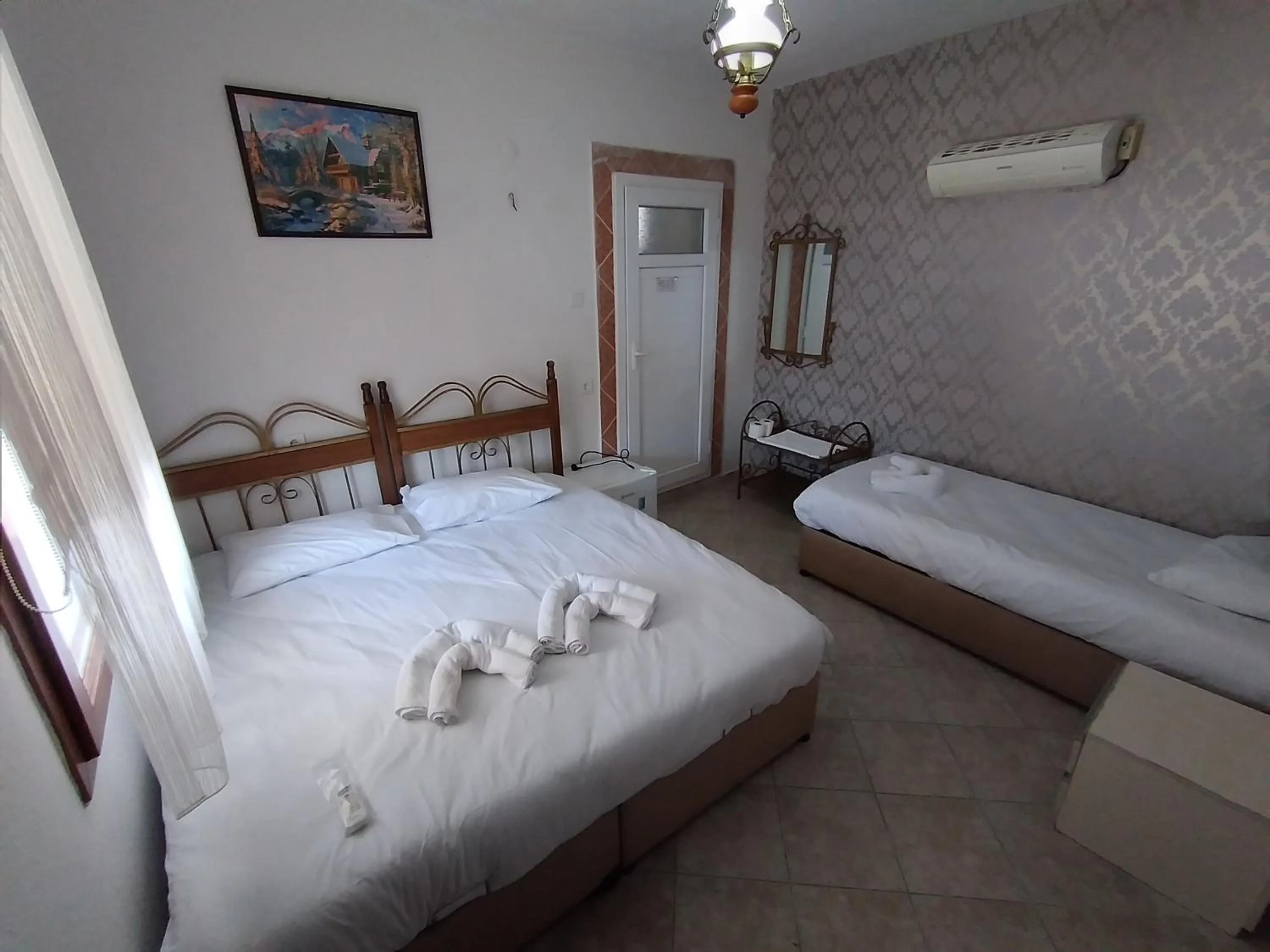 Photo of the whole room, Bed in Anz Guest House Pansiyon