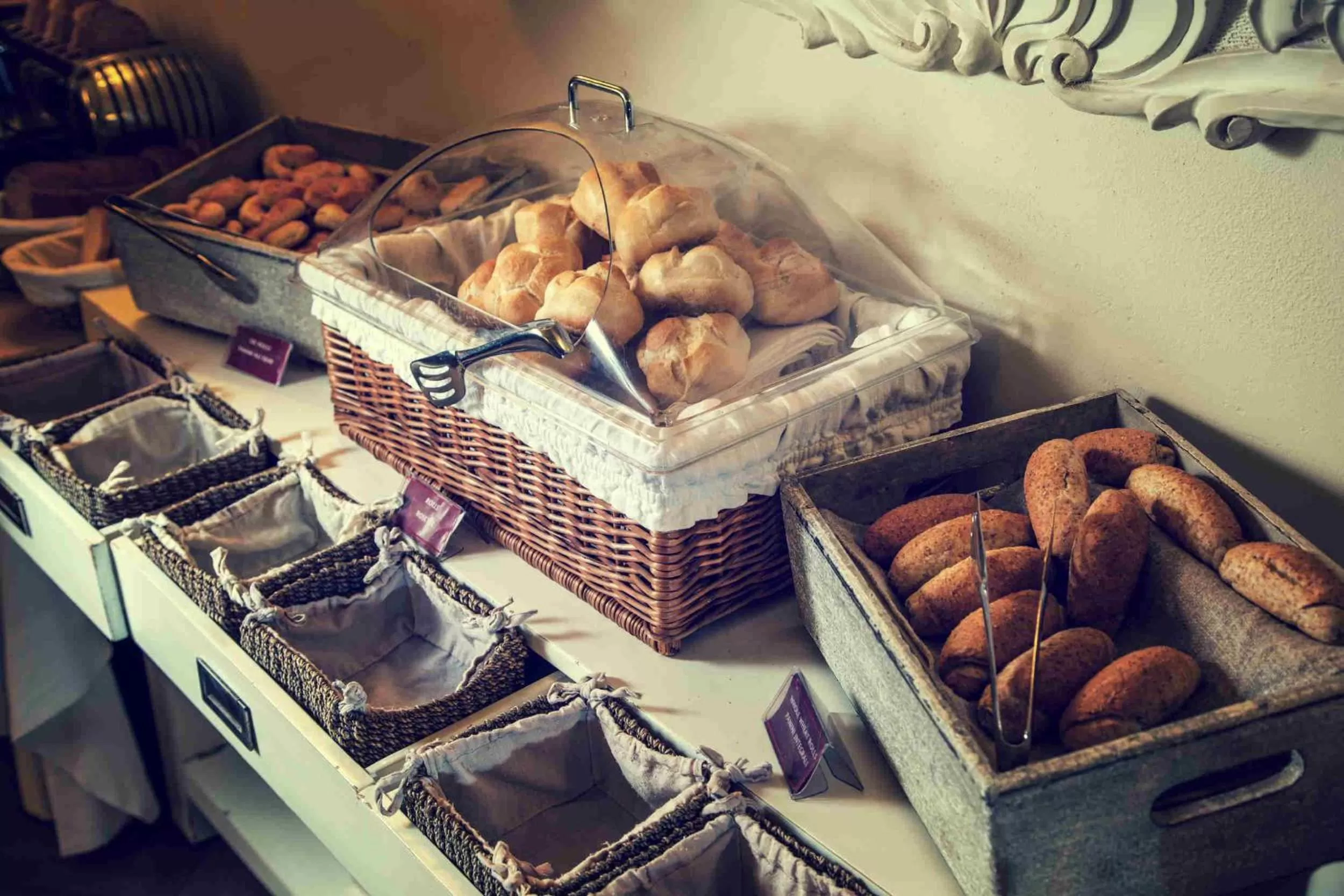 Food in Hotel Adriano