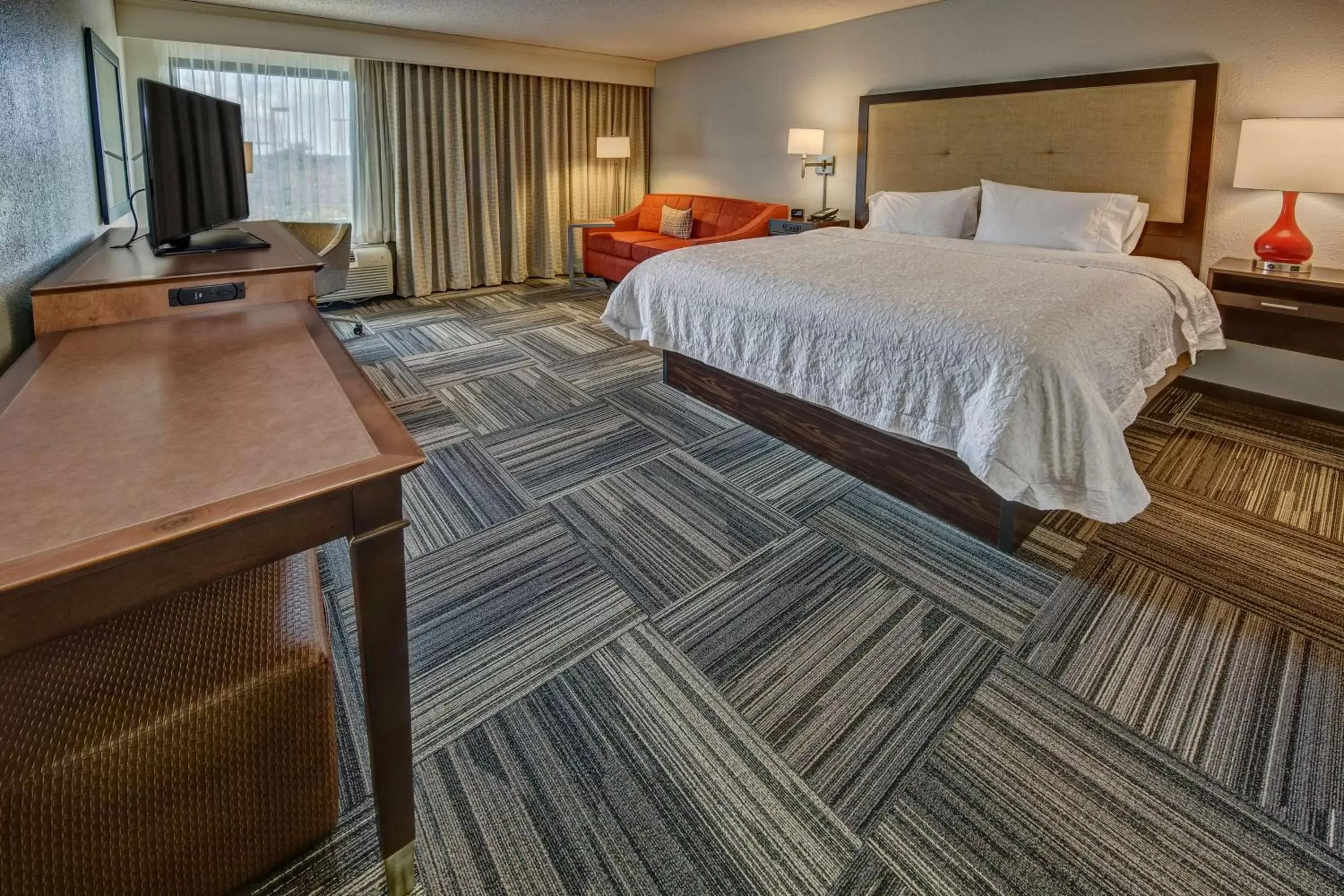 Bedroom, Bed in Hampton Inn Memphis / Southaven