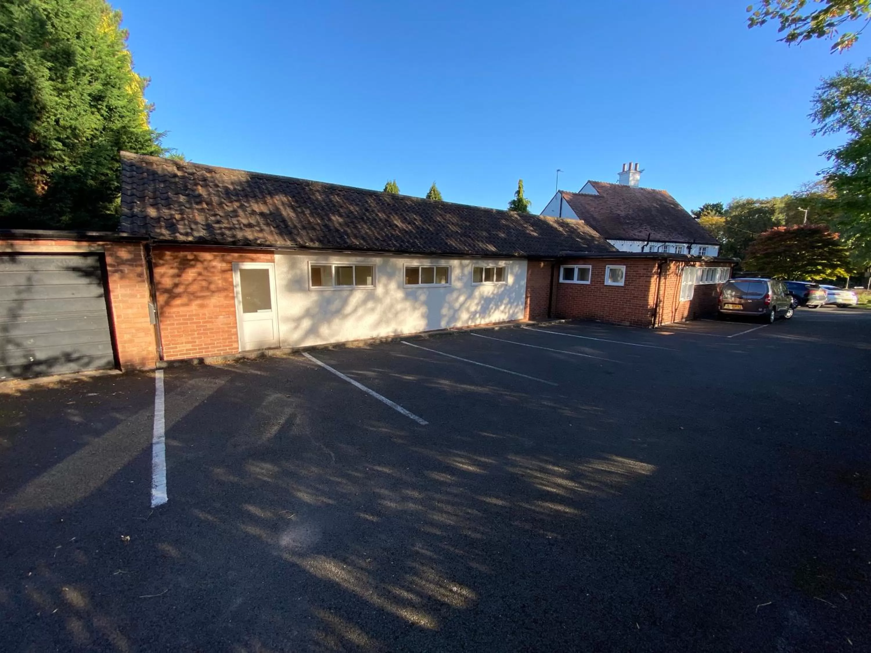 Property building in Old Farm Hotel