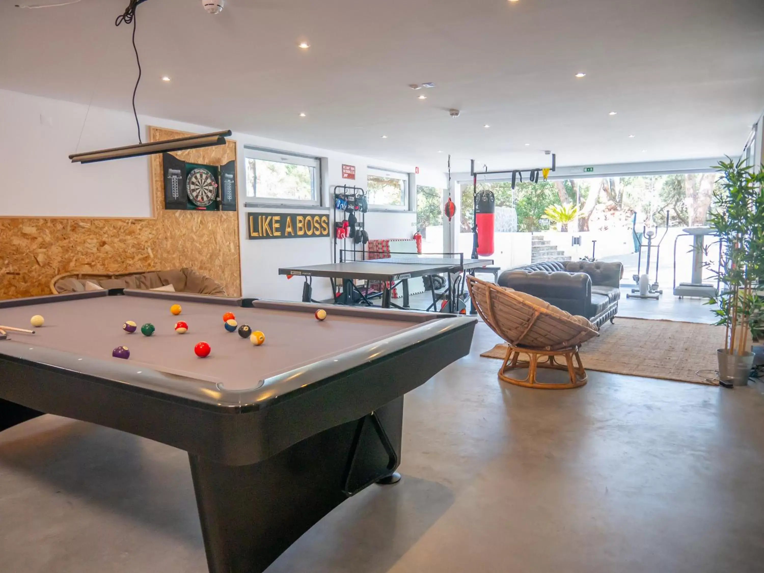 Activities, Billiards in Azen Cool House