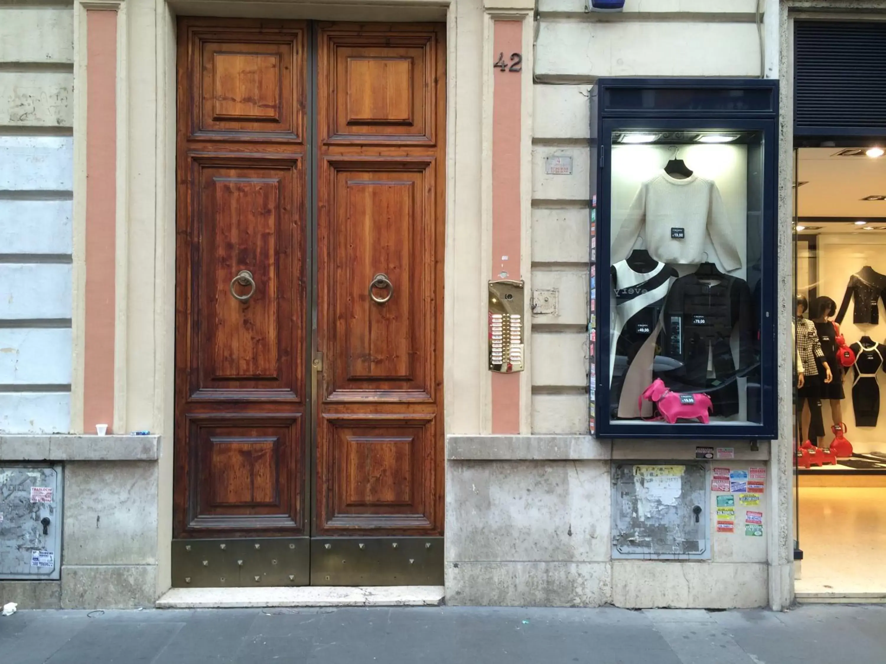 Facade/entrance in I Prati di Roma Suites