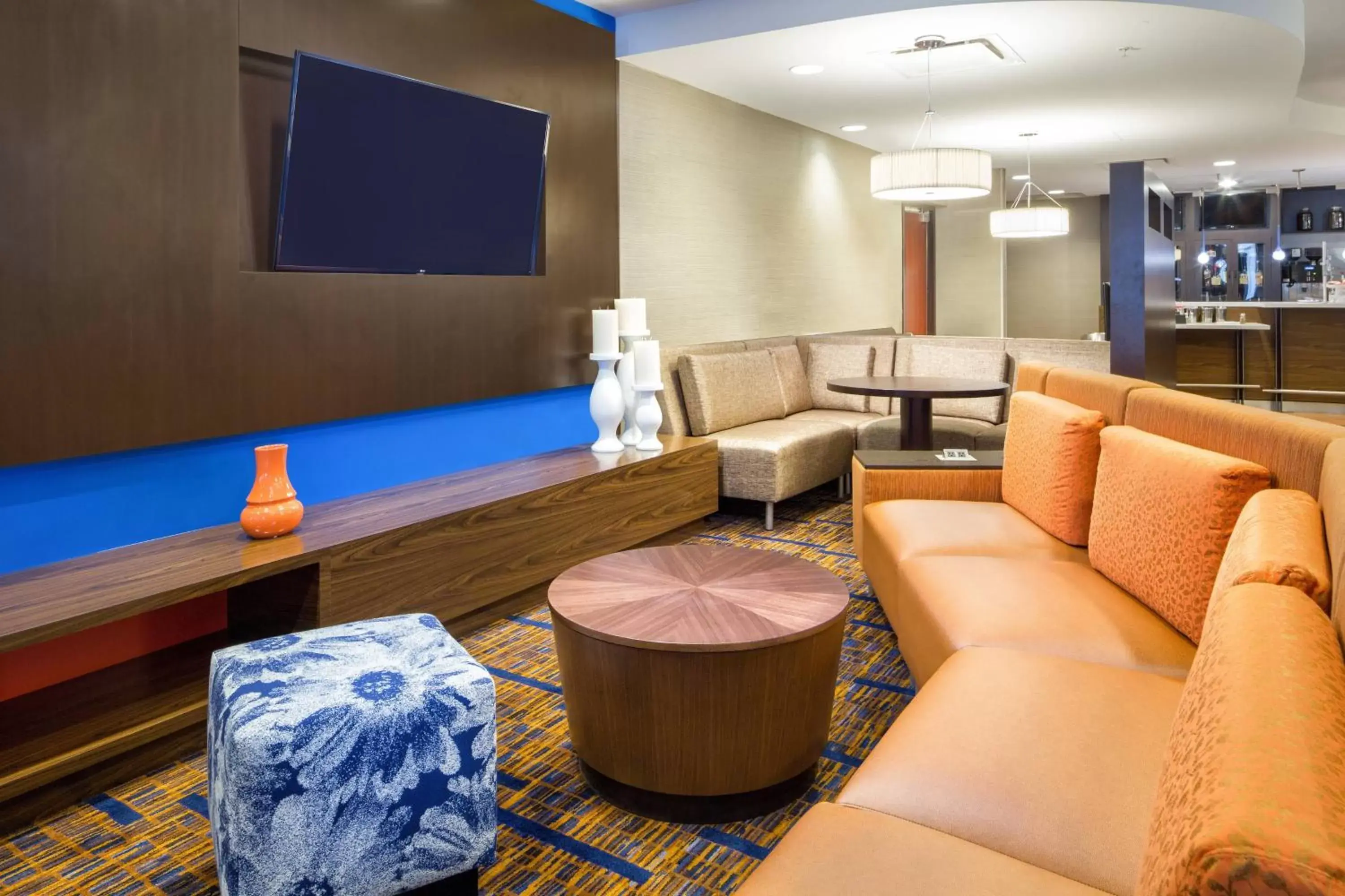 Lobby or reception, Seating Area in Courtyard by Marriott Houston Galleria