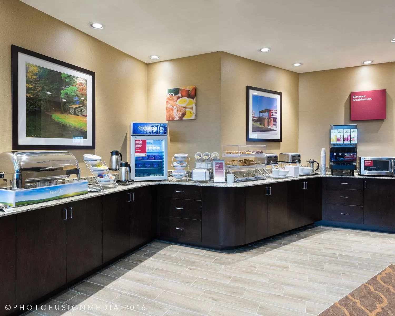 Breakfast in Comfort Suites DuBois Country Club