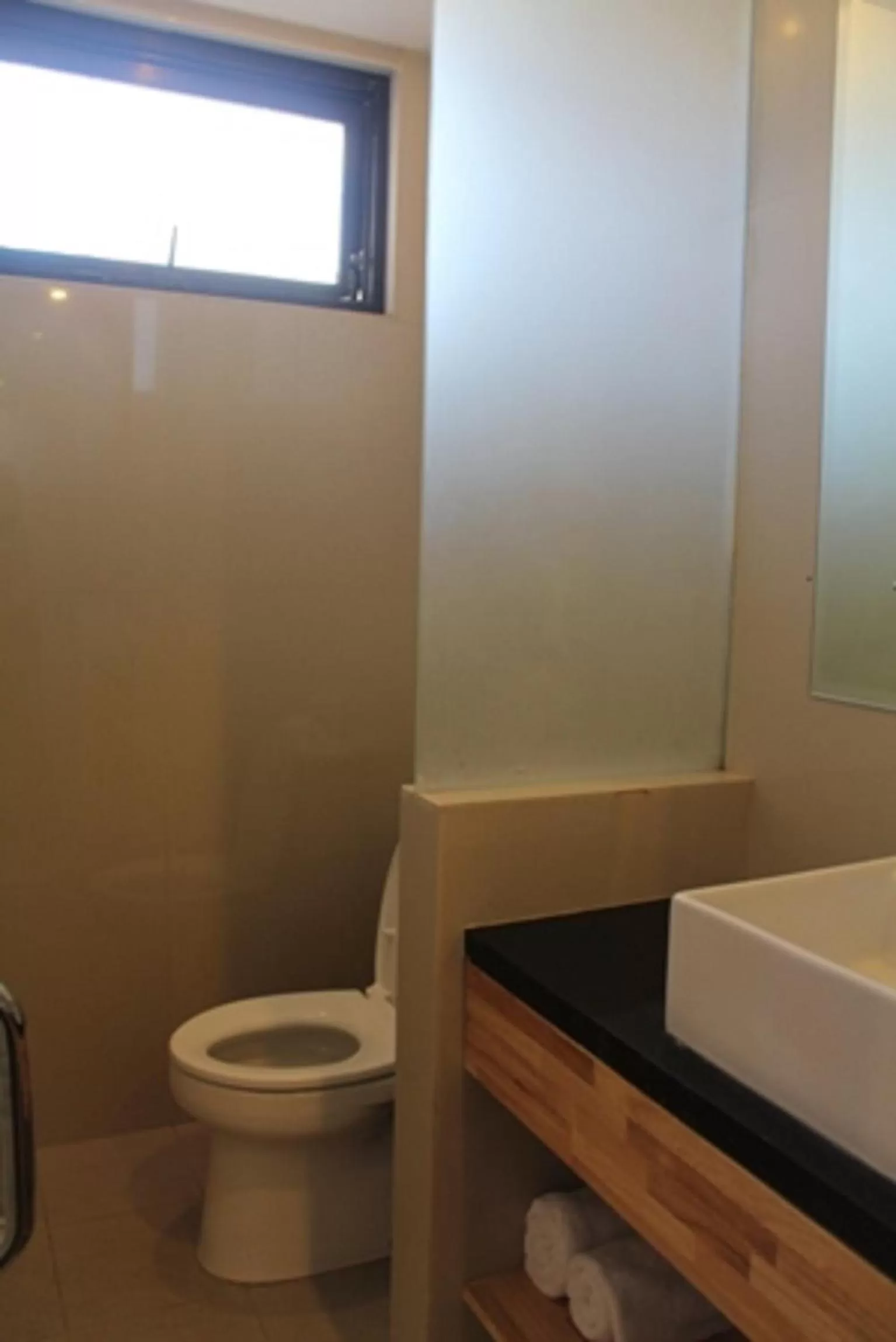 Bathroom in Hotel Karthi Kuta