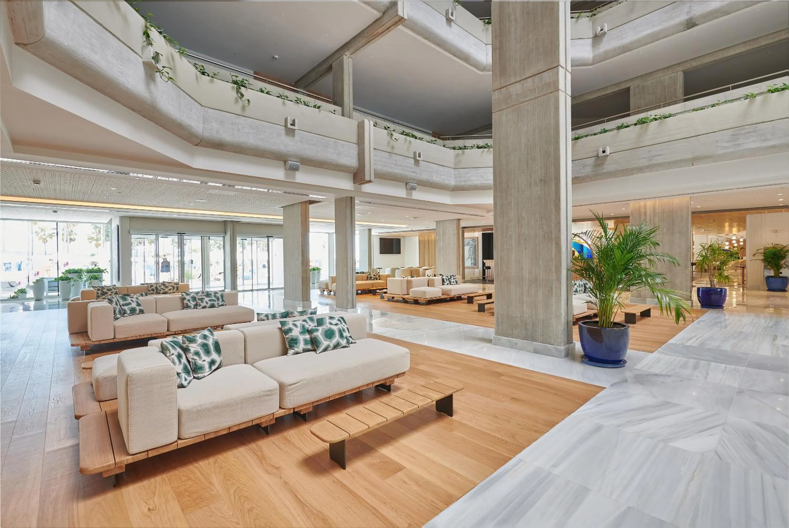 Lobby or reception in Hipotels Mediterraneo Hotel - Adults Only