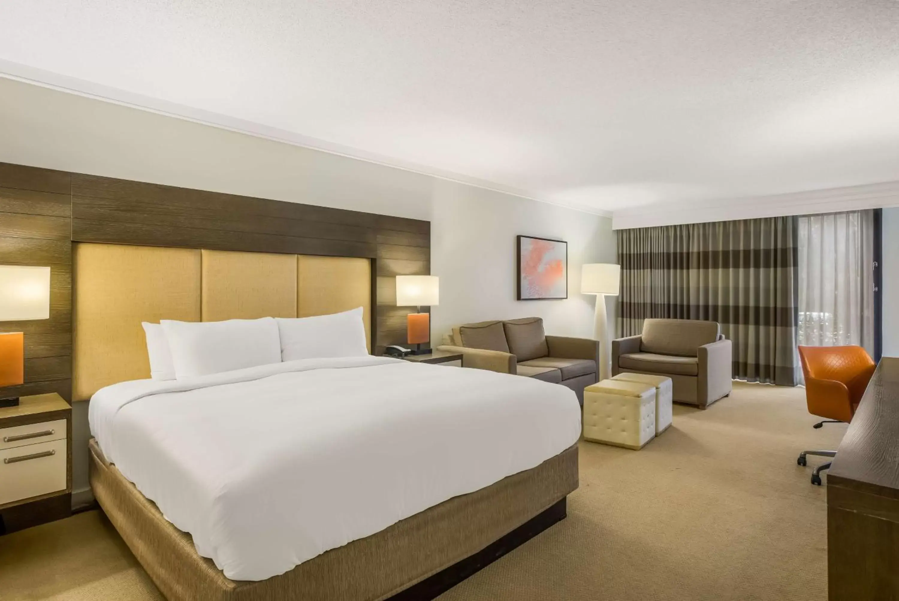 Bedroom, Bed in Sonesta Resort Hilton Head Island