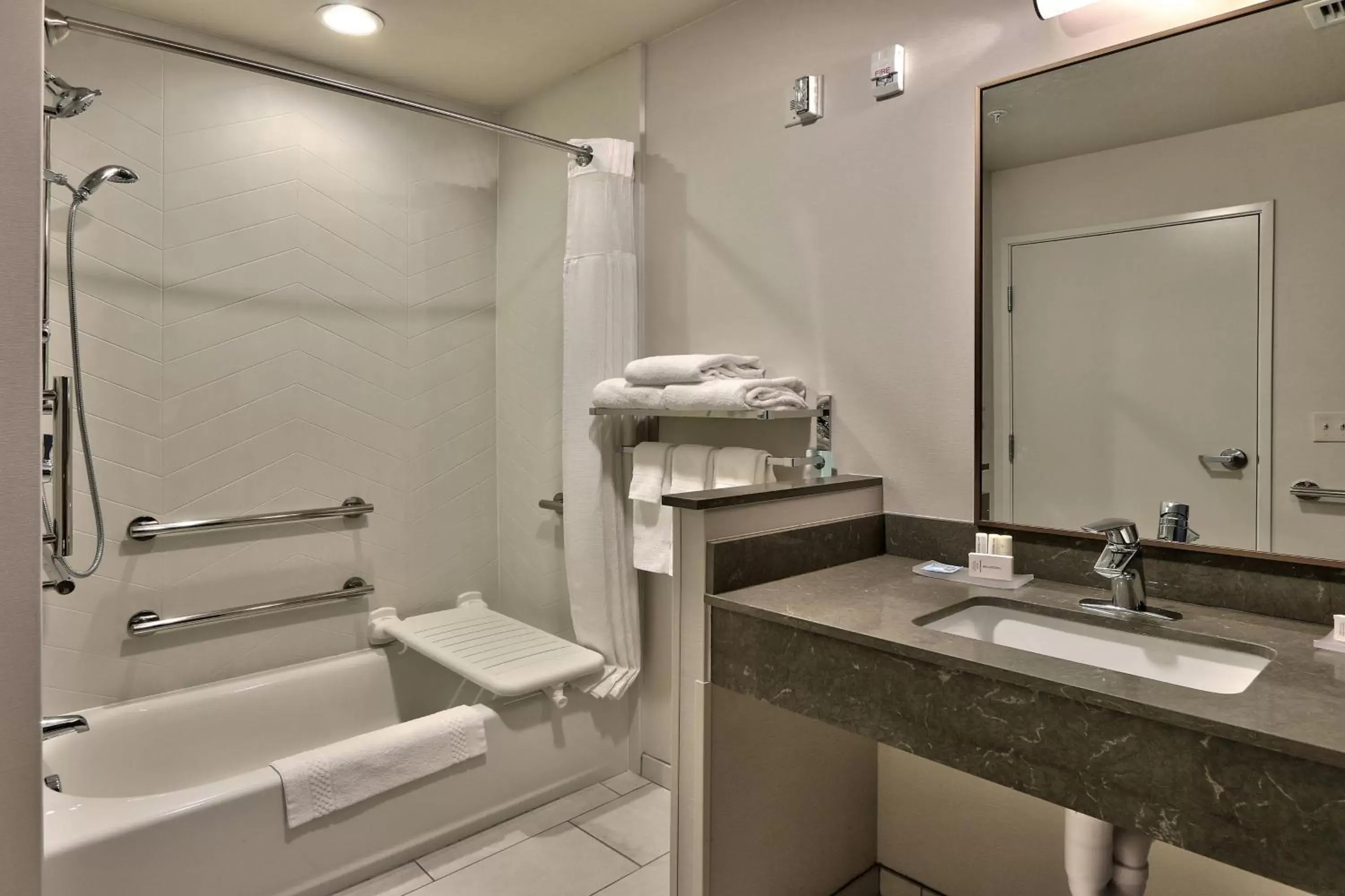 Bathroom in Fairfield Inn & Suites by Marriott Albuquerque North