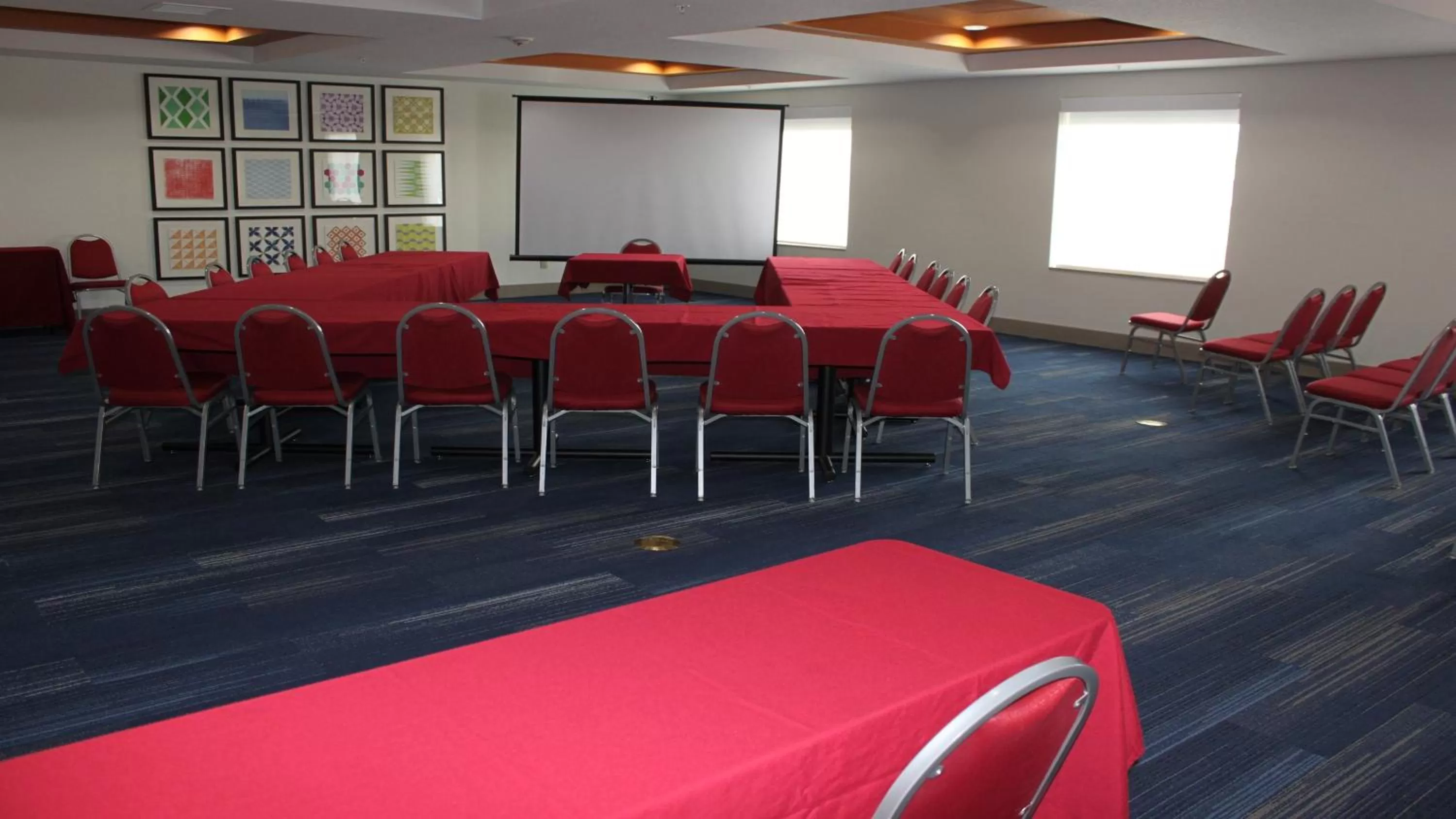 Meeting/conference room in Holiday Inn Express Orlando - South Davenport by IHG