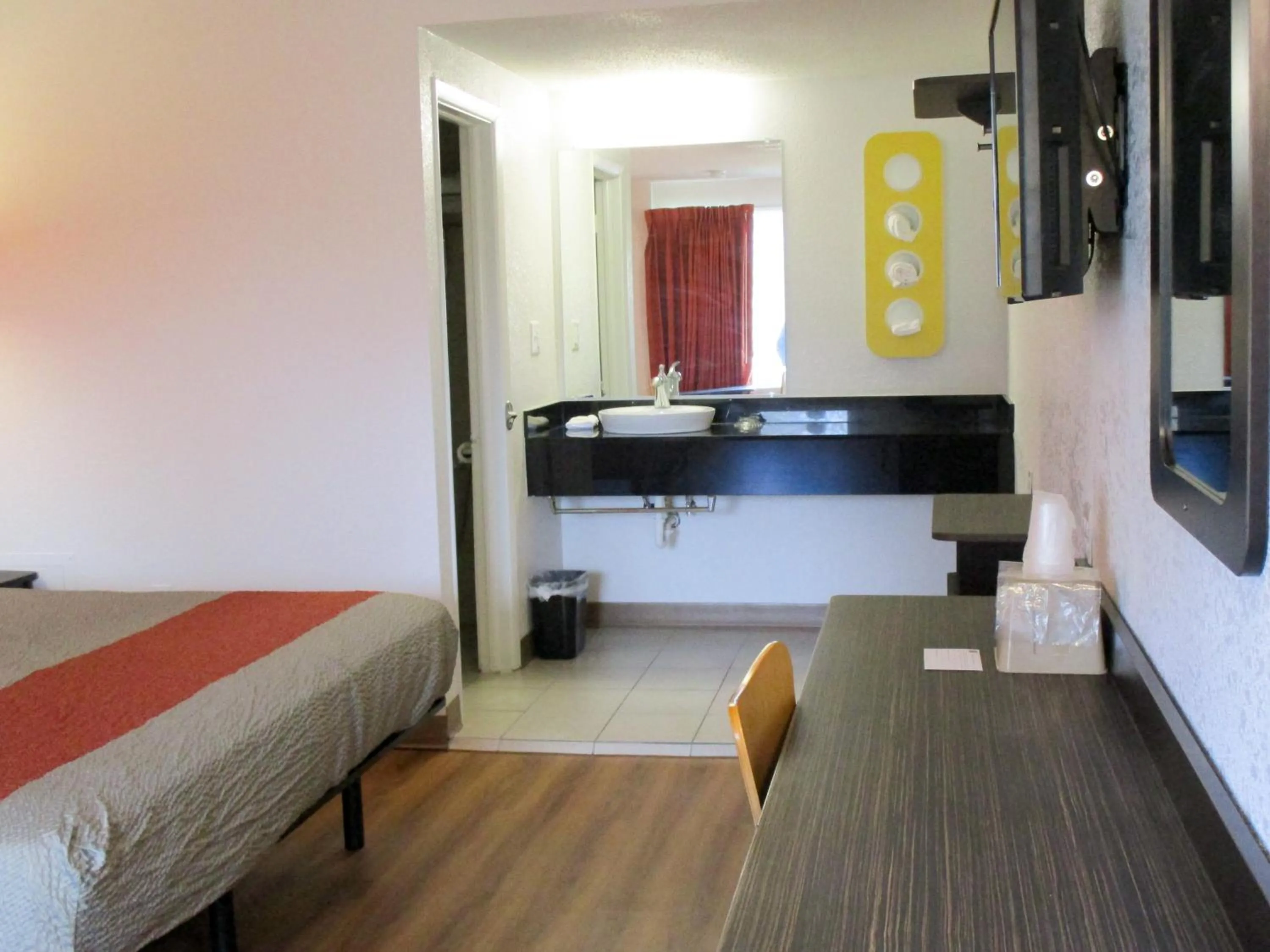 Photo of the whole room, Bed in Motel 6-Schenectady, NY