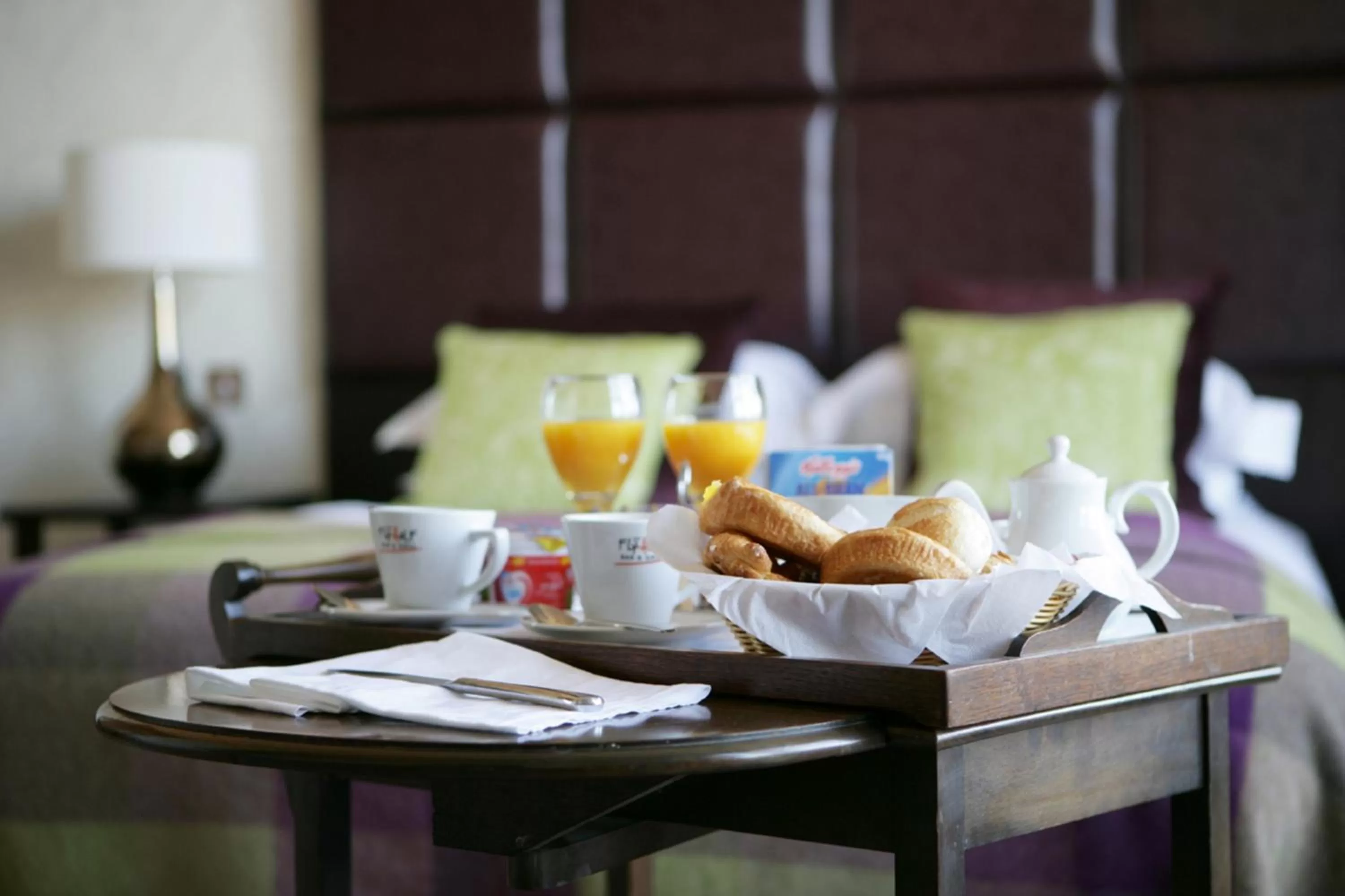 Food close-up, Bed in Nether Abbey Hotel