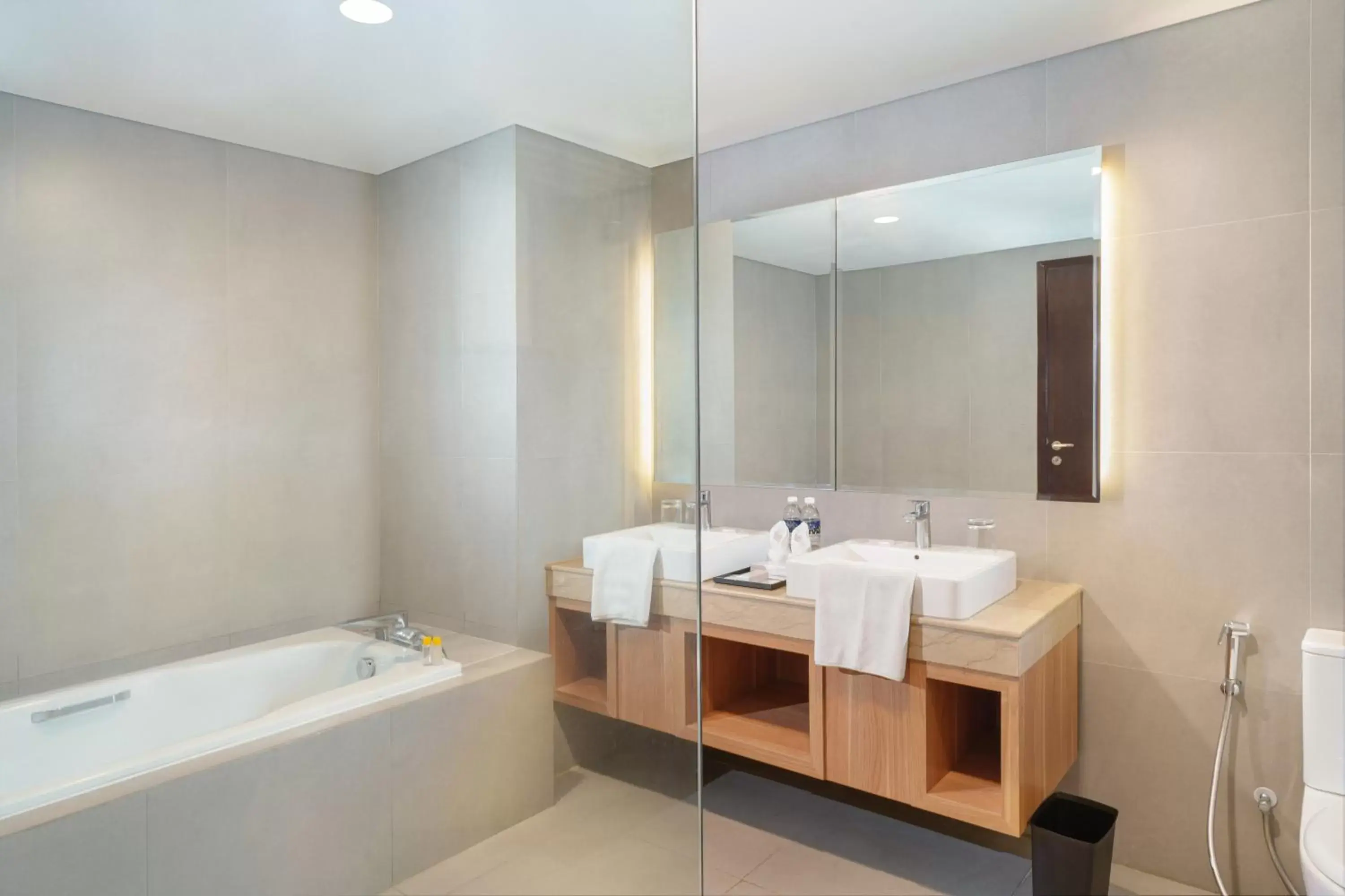 Shower, Bathroom in Golden Tulip Springhill Lampung