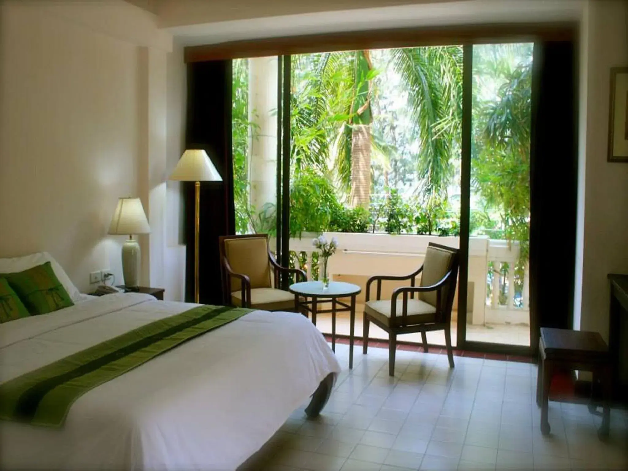 Bedroom in Mae Pim Resort Hotel