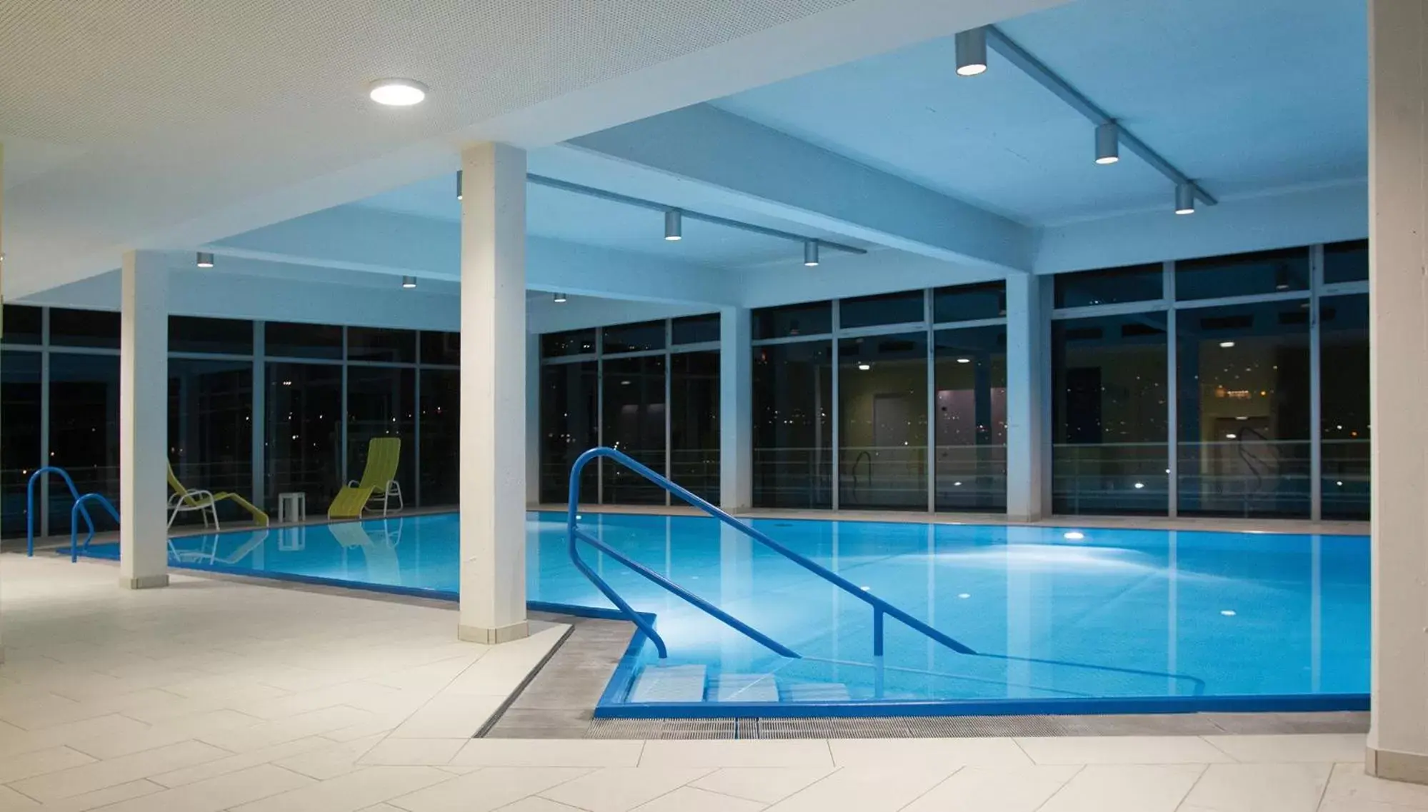 Pool view, Swimming Pool in Vergeiner's Hotel Traube