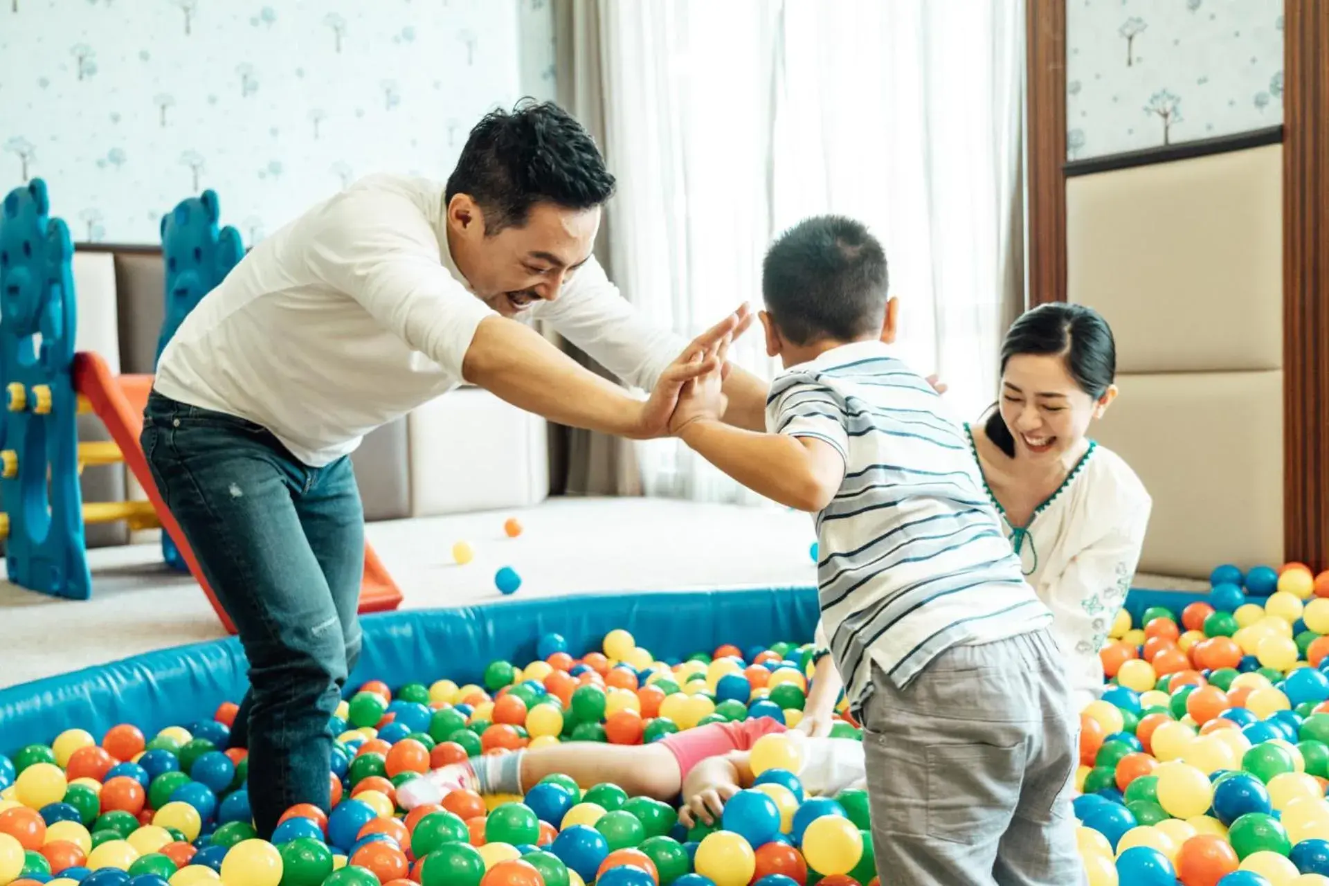 Children in Arsma Hotel