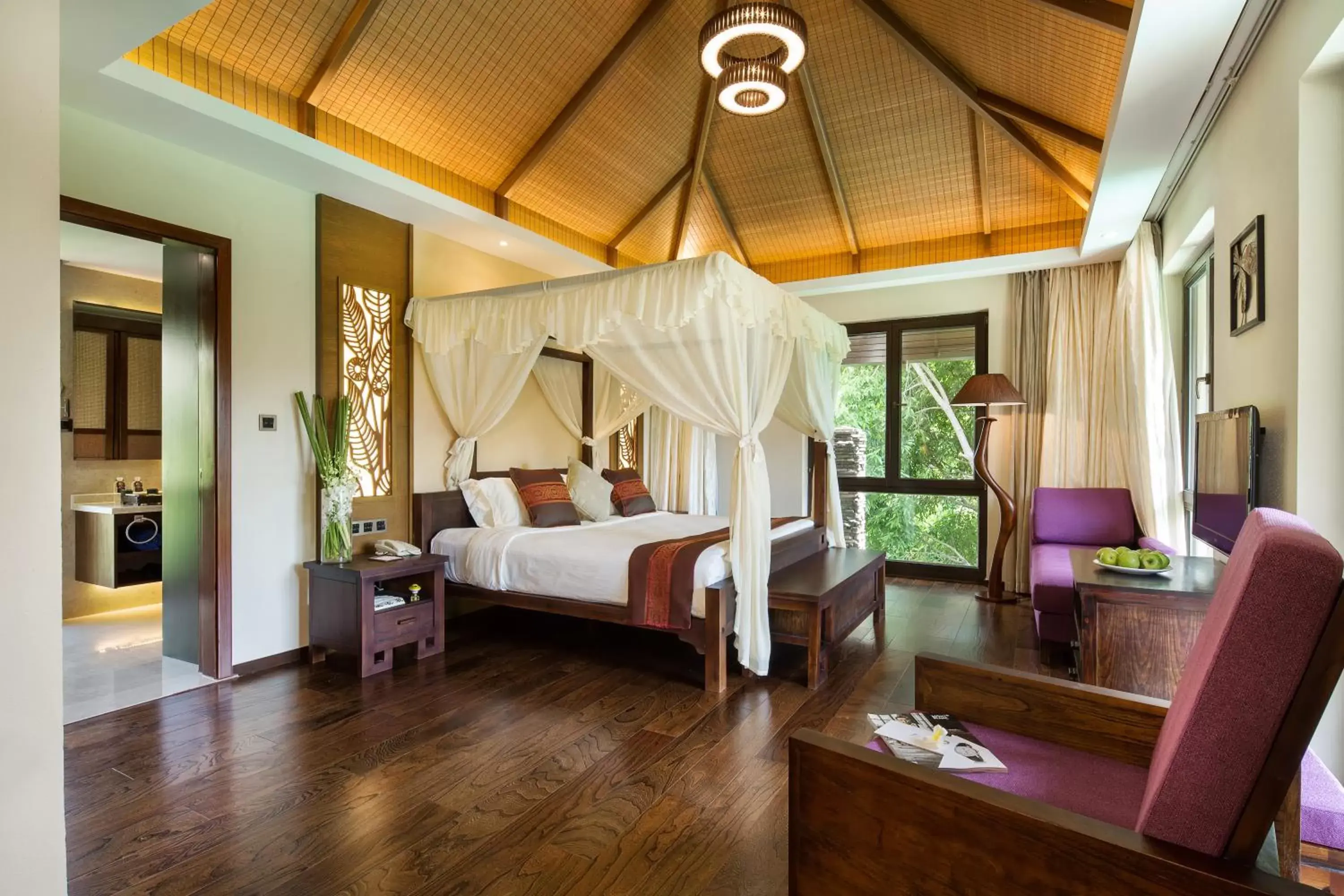 bunk bed in Sanya Yalong Bay Villas & Spa