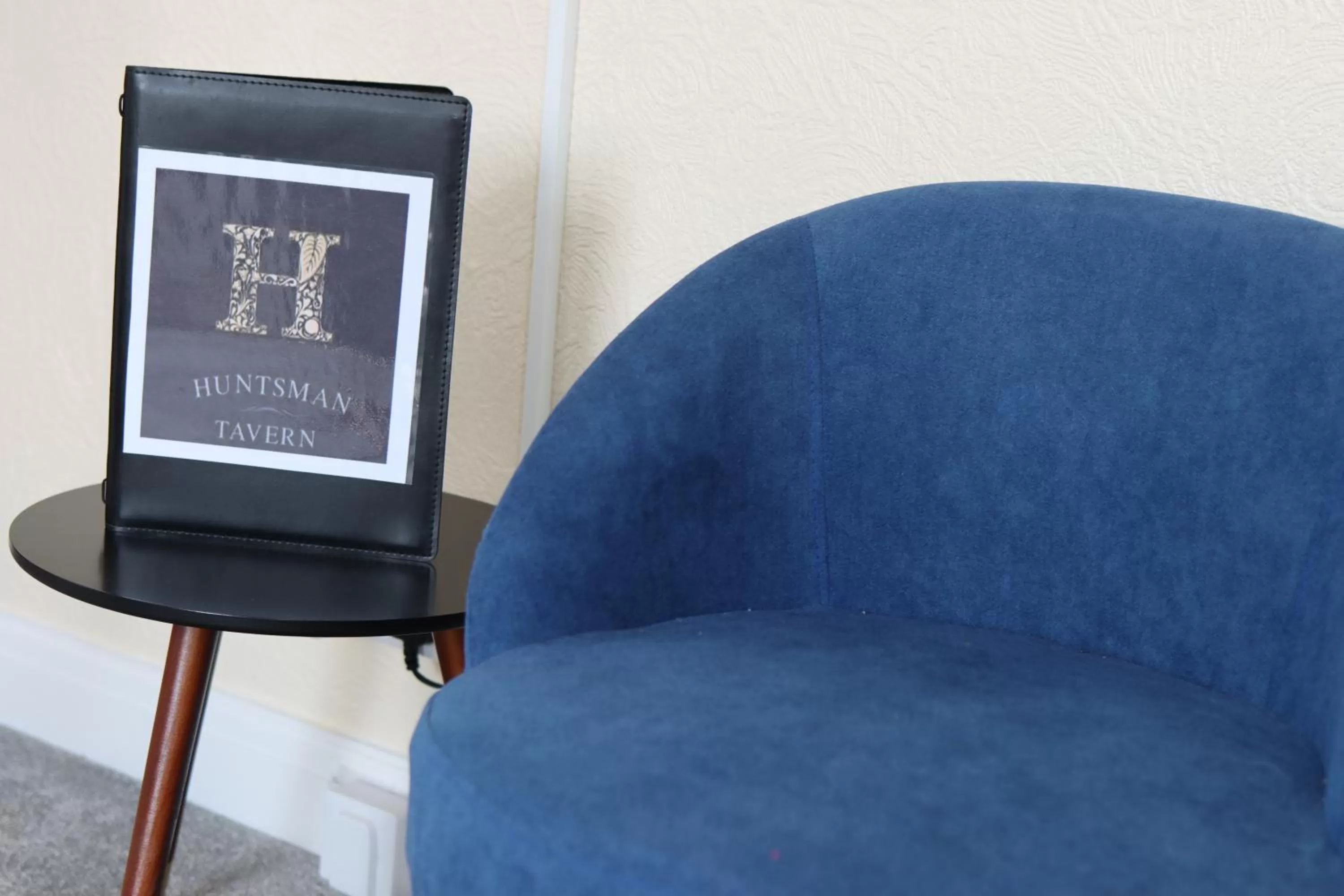 Bedroom in Huntsman Tavern