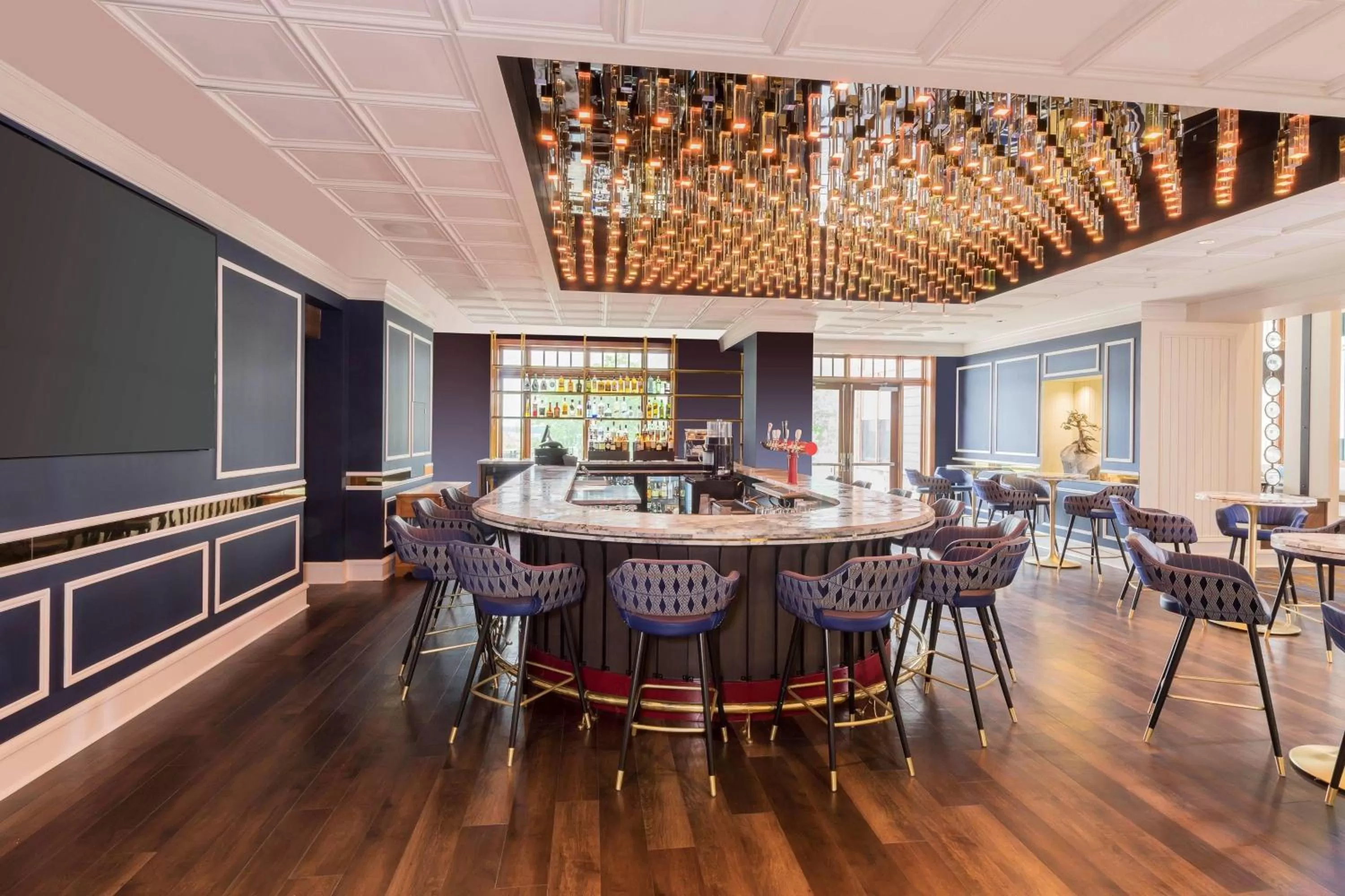 Lounge or bar in JW Marriott The Rosseau Muskoka Resort & Spa