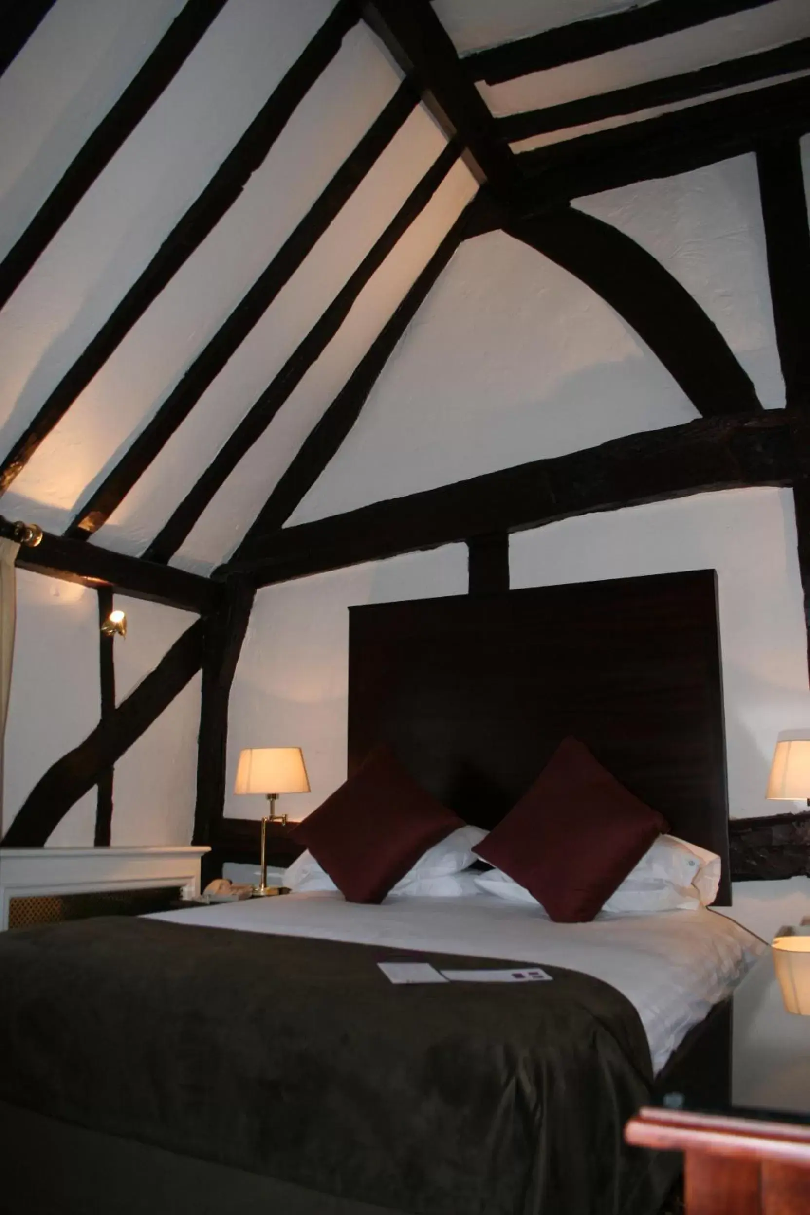 Bedroom, Bed in The Legacy Rose & Crown Hotel Bedroom, Bed in The Legacy Rose & Crown Hotel