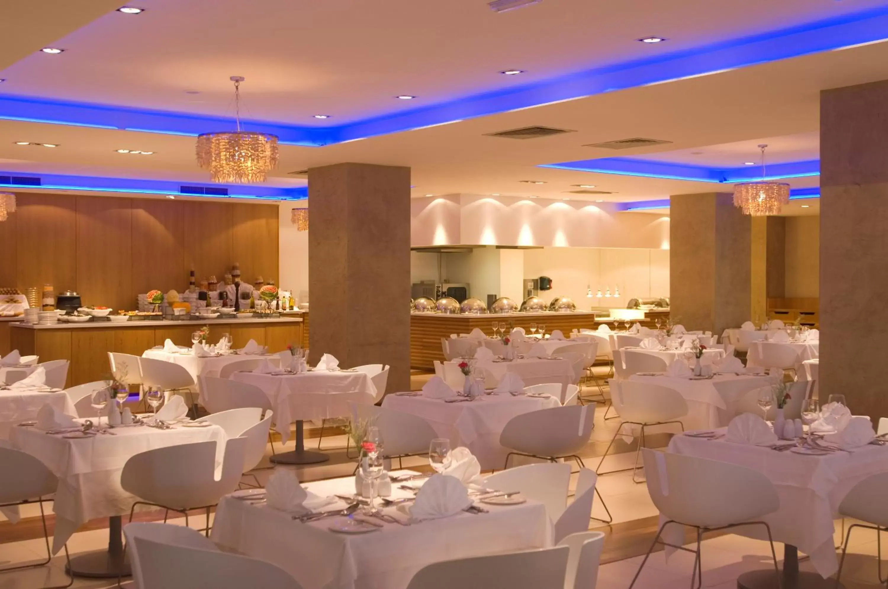 Restaurant/Places to Eat in Napa Mermaid Hotel & Suites