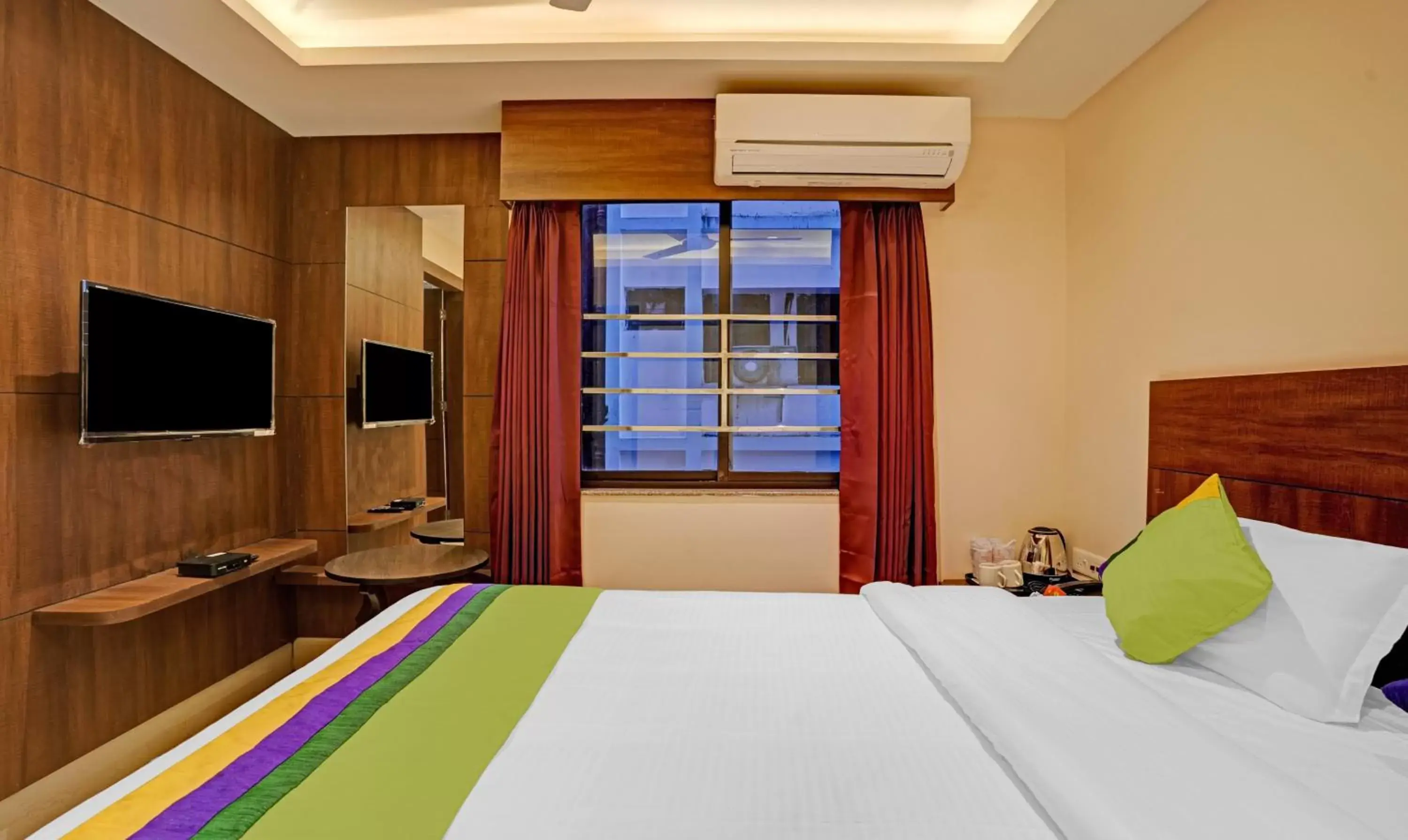 Bedroom, Bed in Treebo Indrapuri Hotel & Resort, Siliguri Junction Bedroom, Bed in Treebo Indrapuri Hotel & Resort, Siliguri Junction