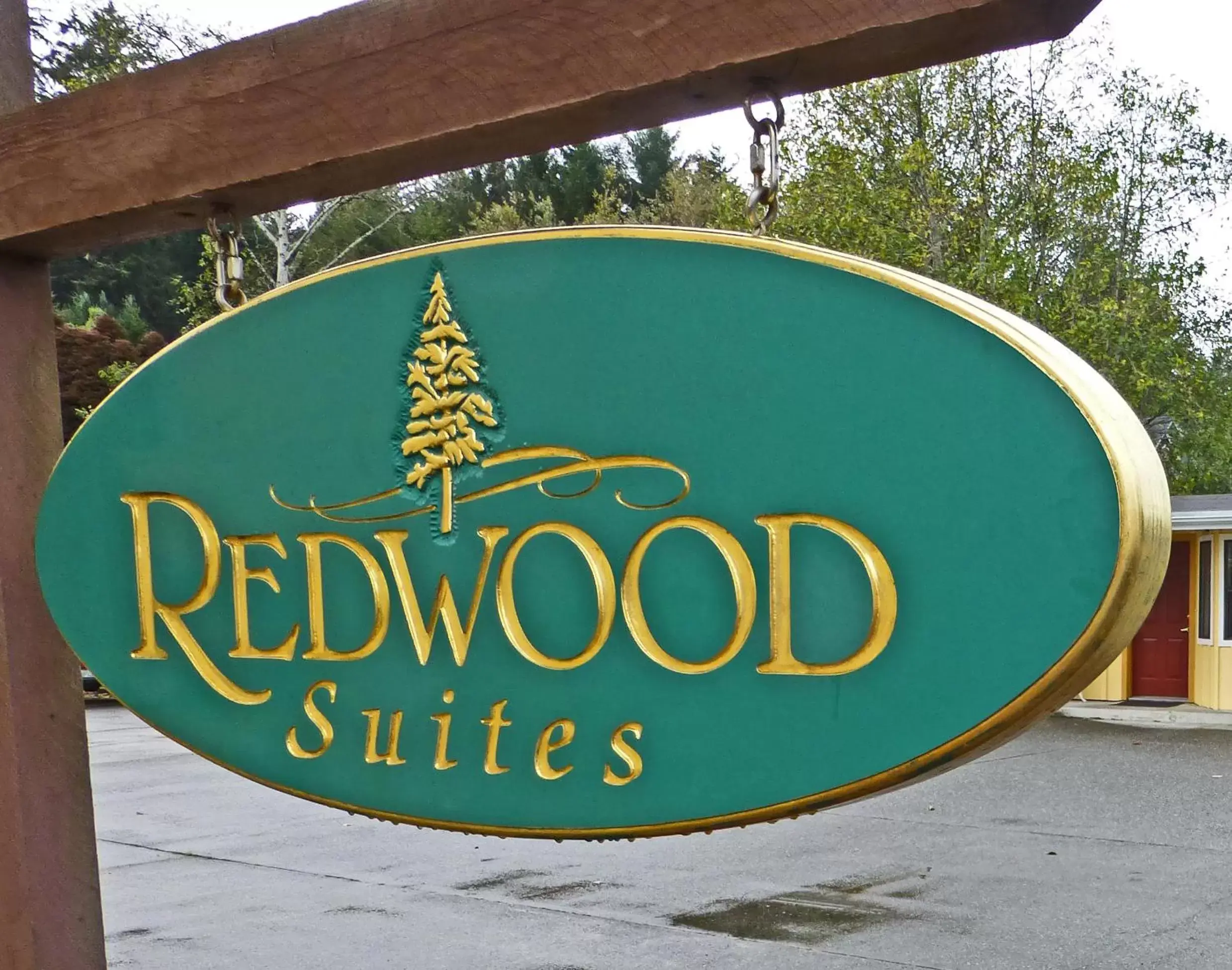 Day in Redwood Suites