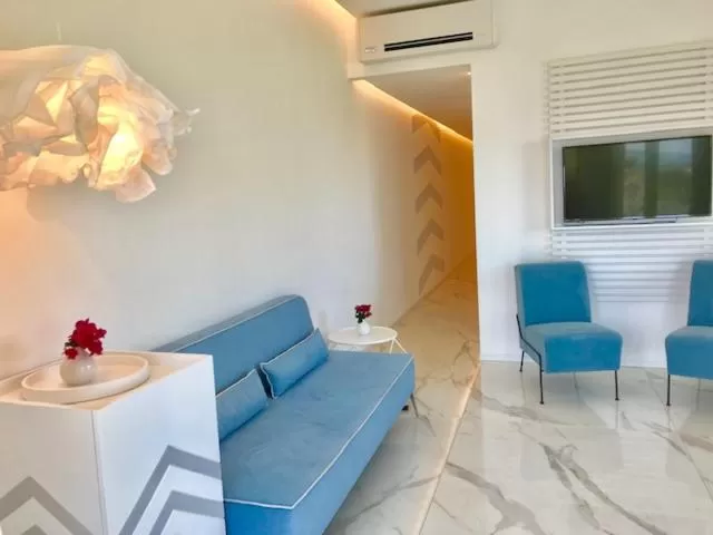 Living room in S'O Suites Tropea