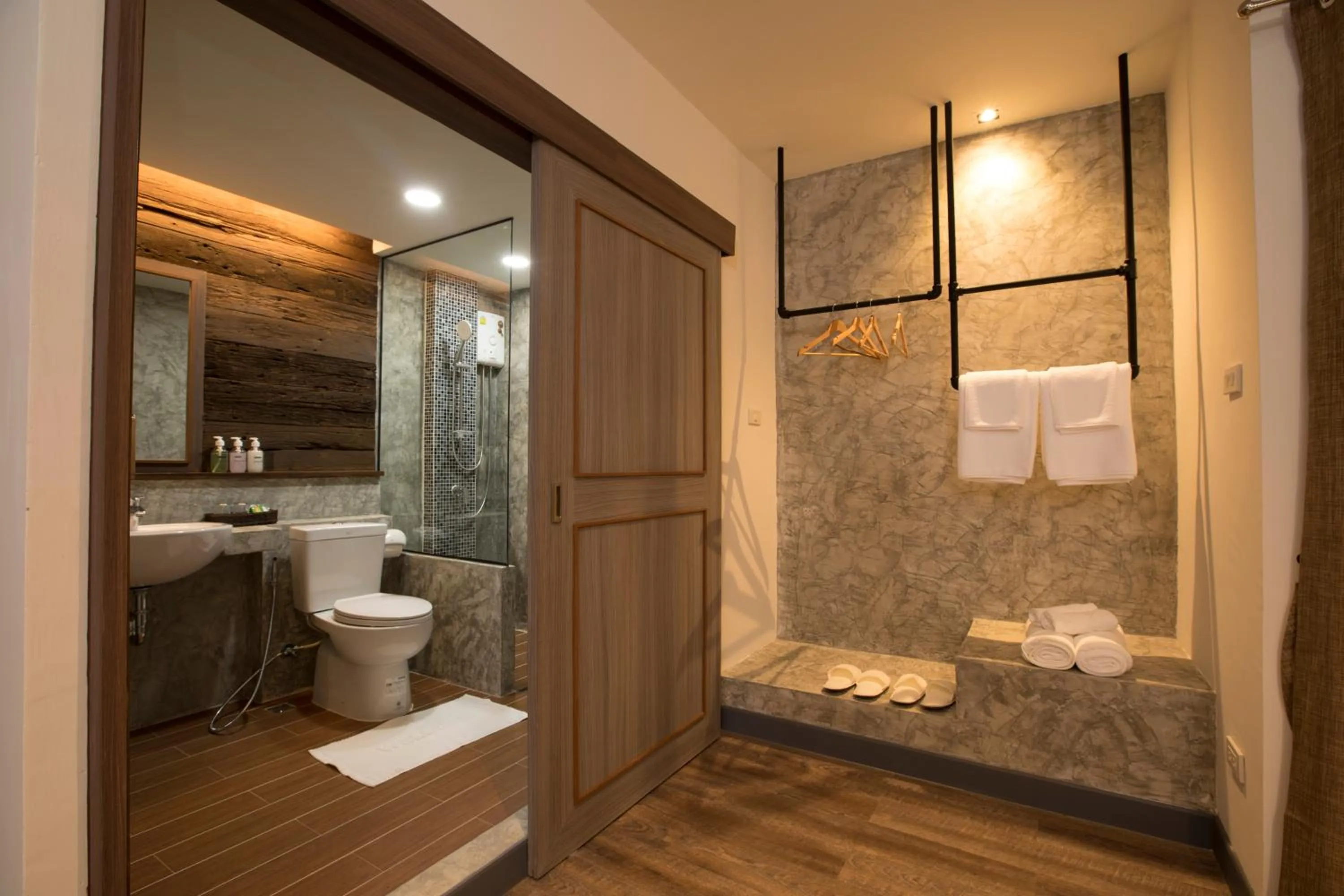 Bathroom in Boutique Poo-Yai Lee