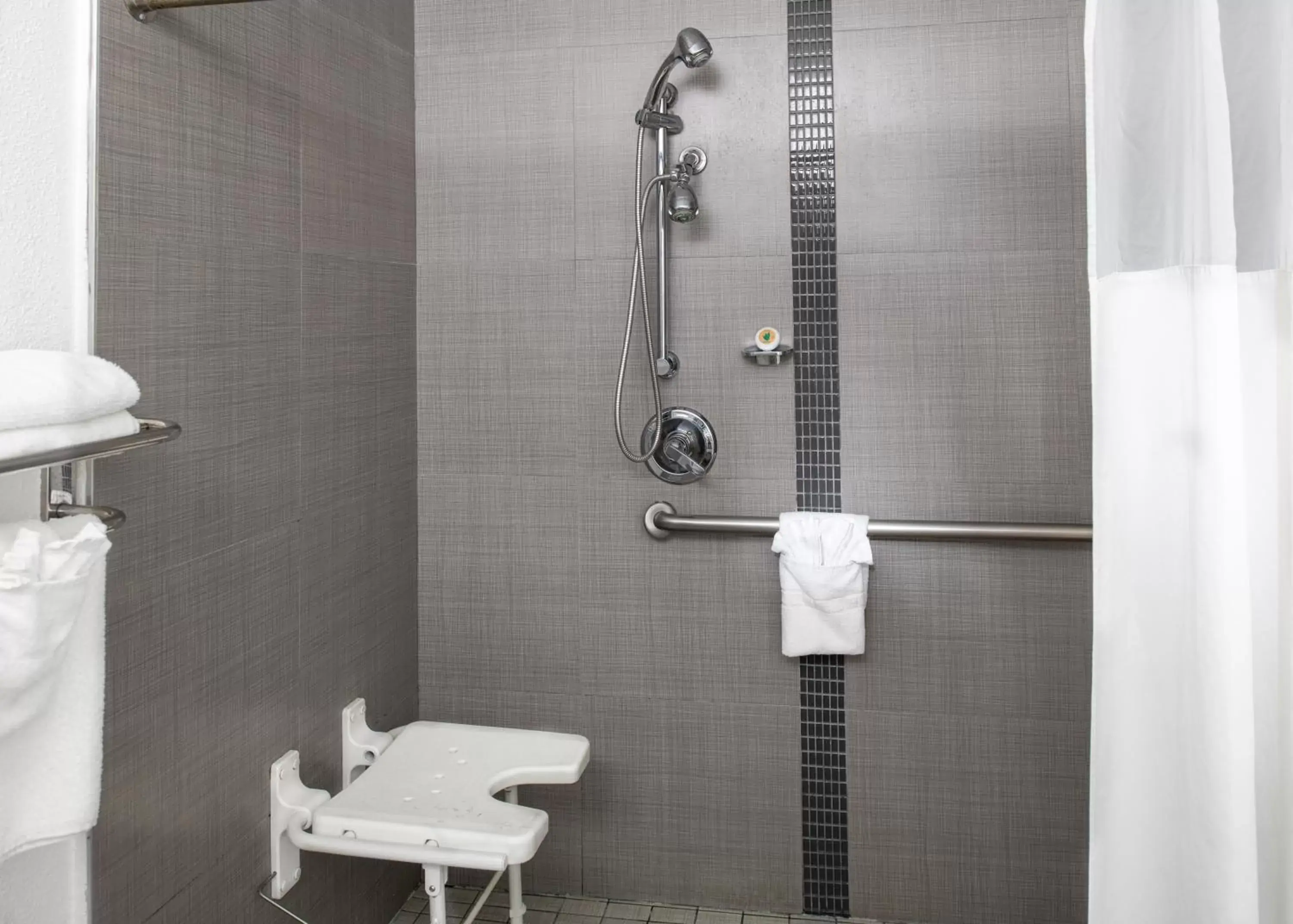 Bathroom in Scandia Motel
