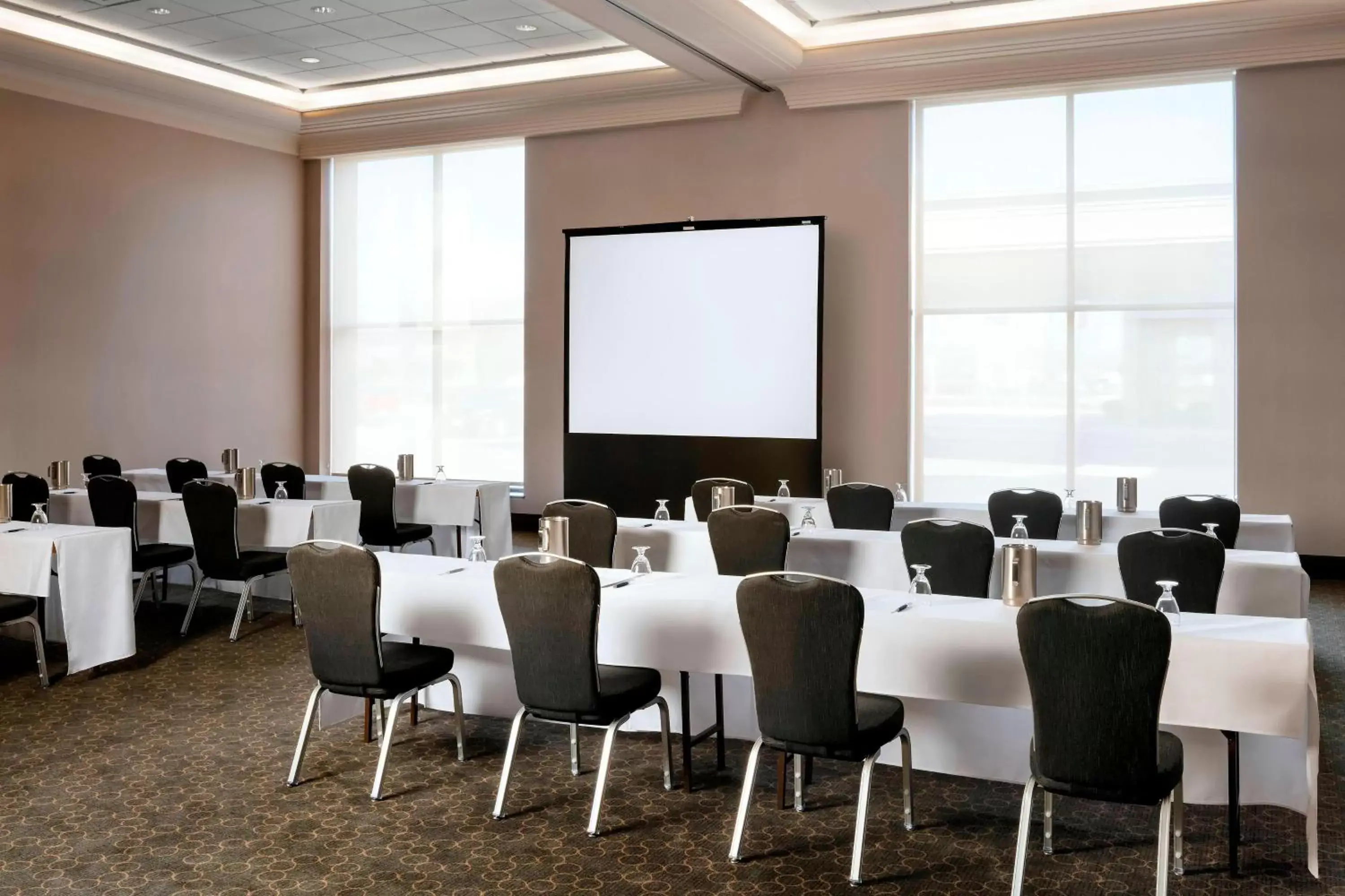 Meeting/conference room in Sheraton Toronto Airport Hotel & Conference Centre